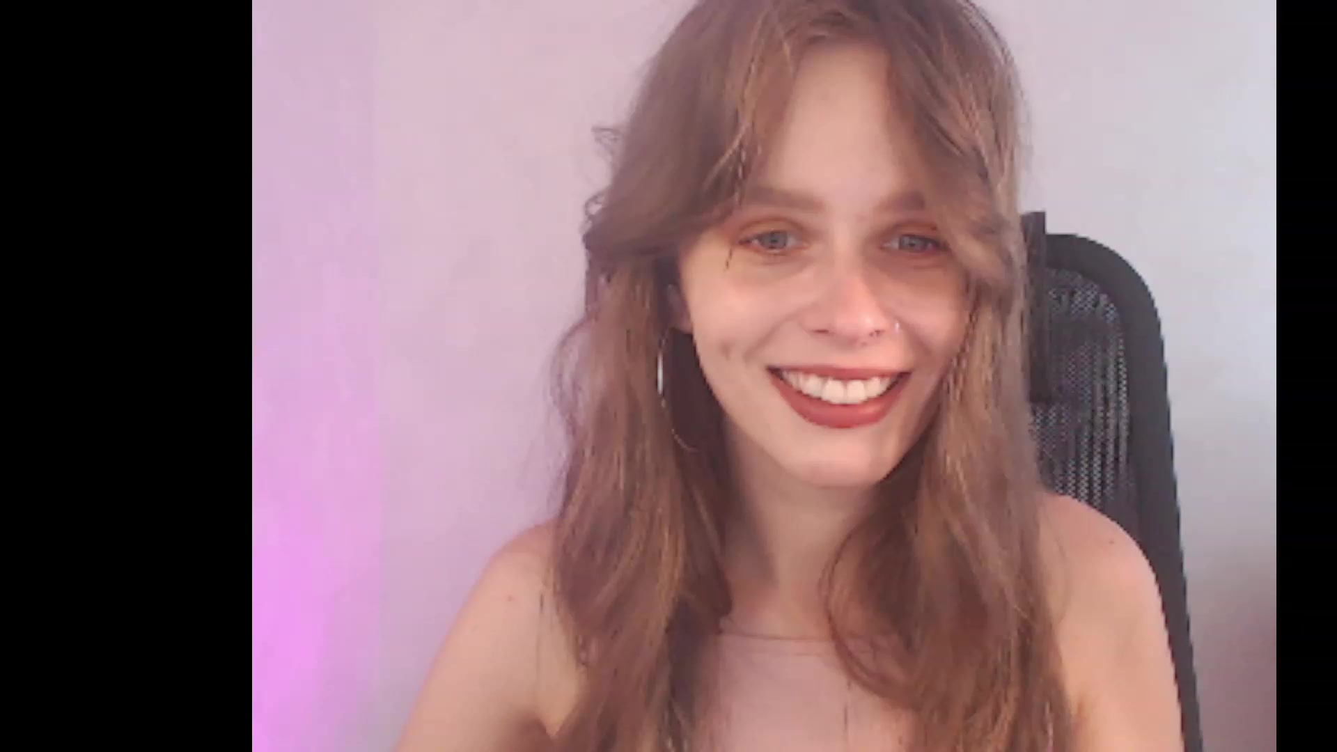 Gallery image thumbnail from Sofiafantasy's myfreecams stream on, 08/11/2023, 10:17 image 12 of 20