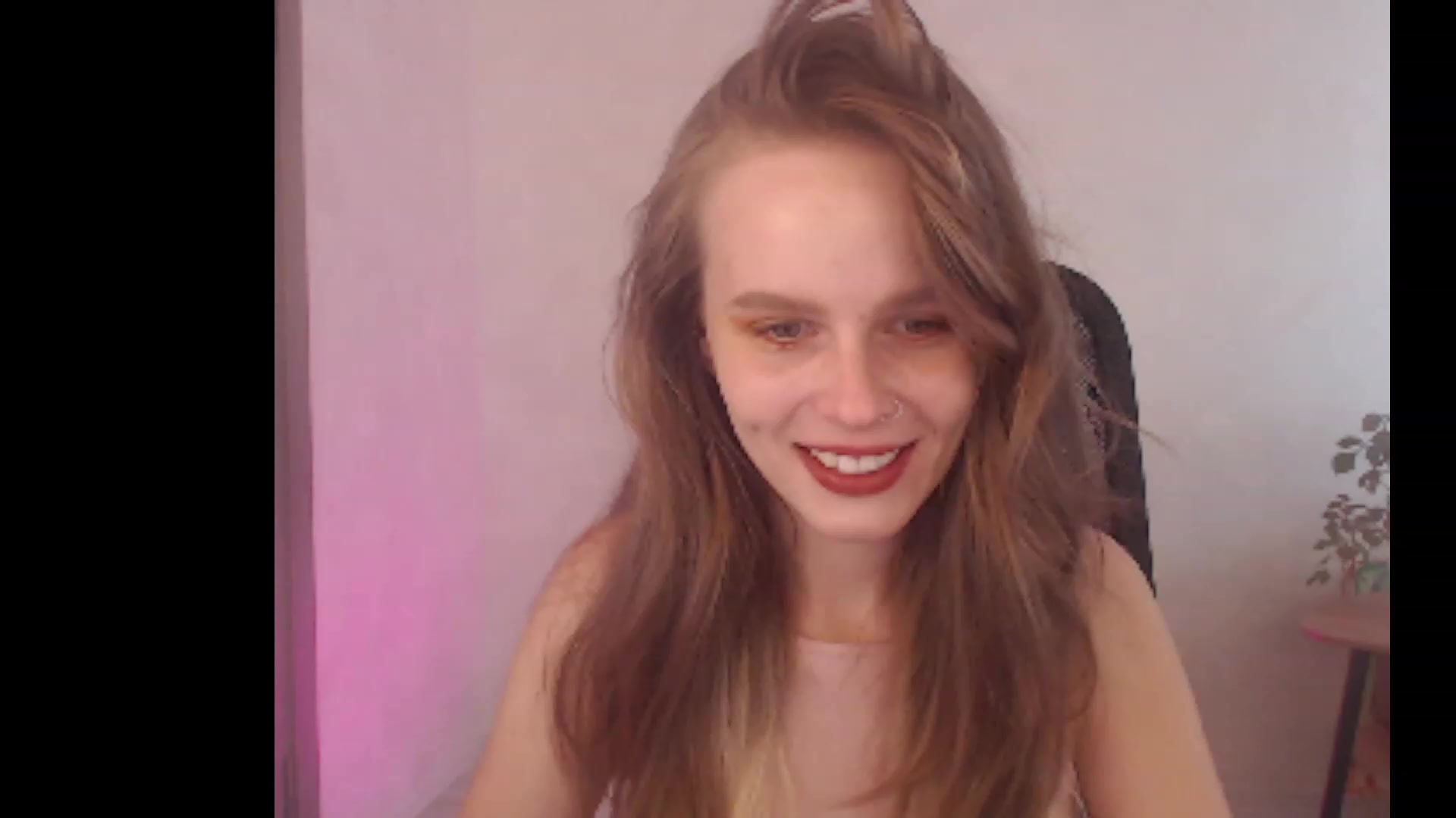 Gallery image thumbnail from Sofiafantasy's myfreecams stream on, 08/11/2023, 10:17 image 1 of 20