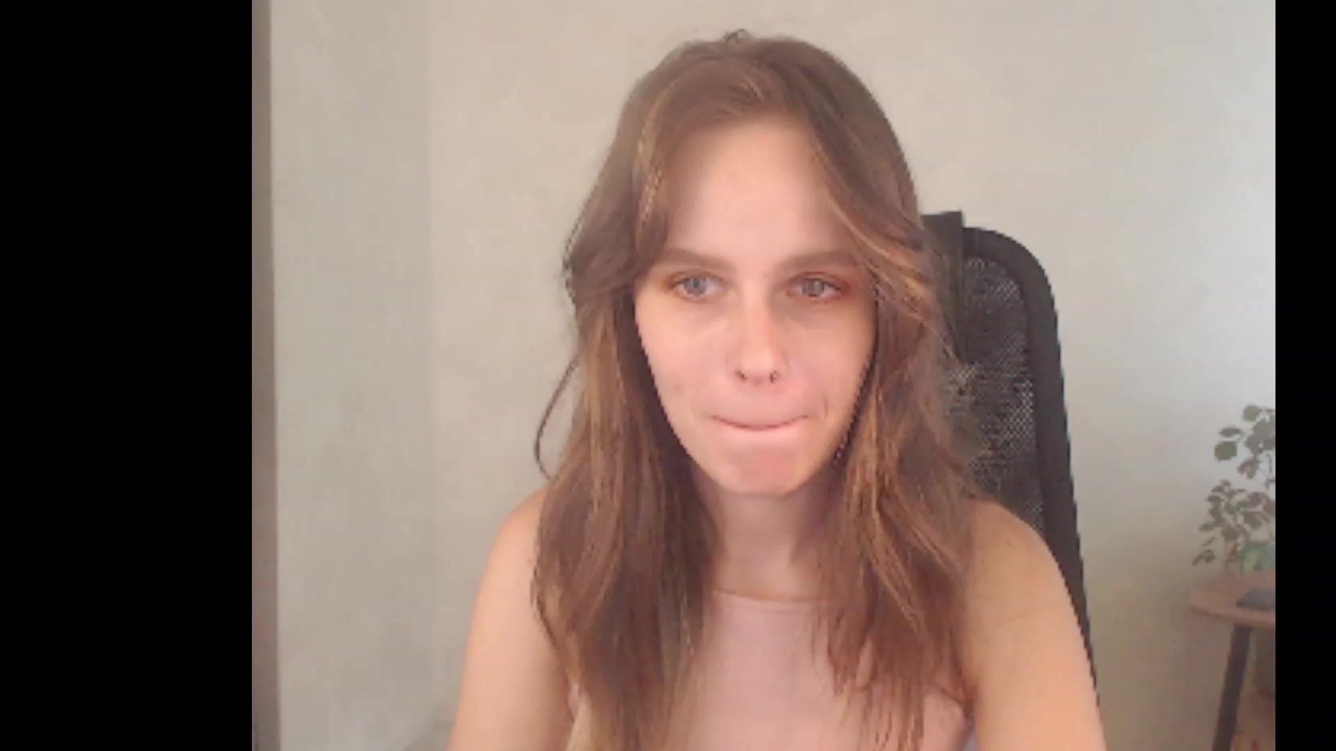 Gallery image thumbnail from Sofiafantasy's myfreecams stream on, 08/11/2023, 11:28 image 10 of 20