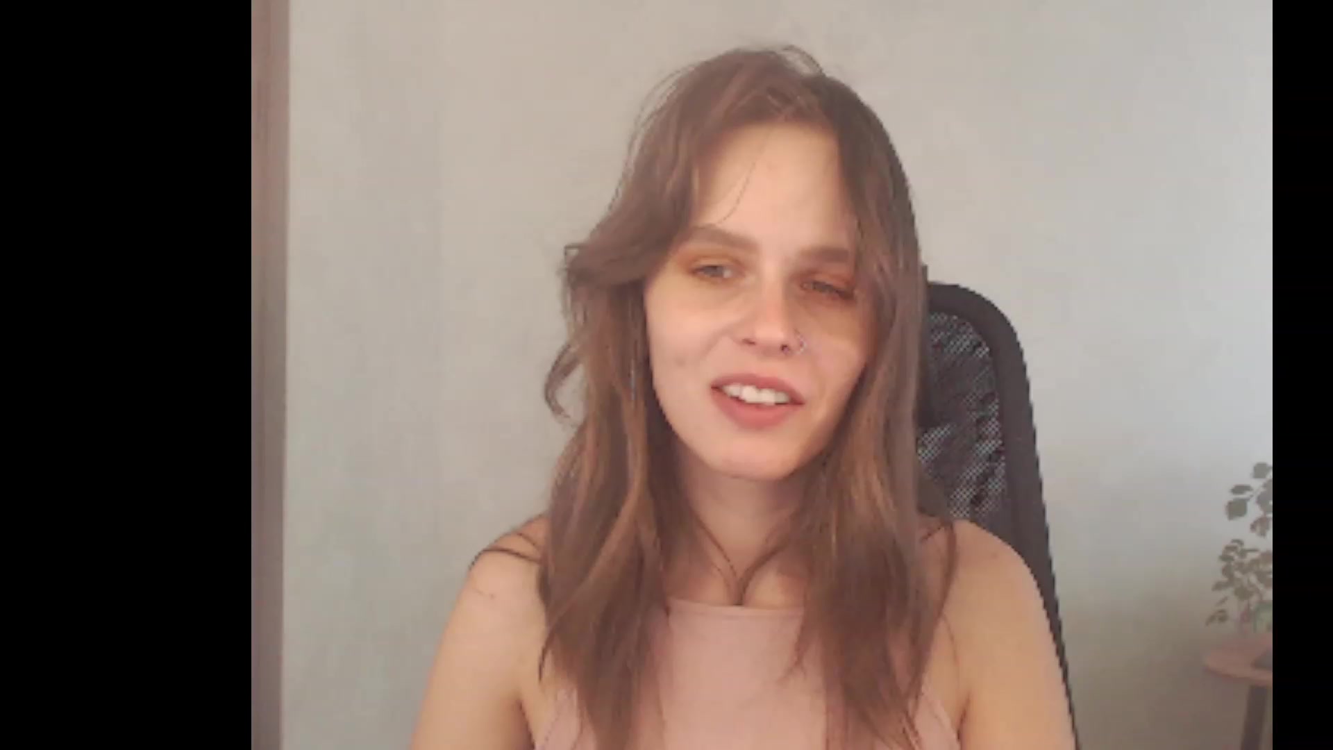 Gallery image thumbnail from Sofiafantasy's myfreecams stream on, 08/11/2023, 12:00 image 12 of 20