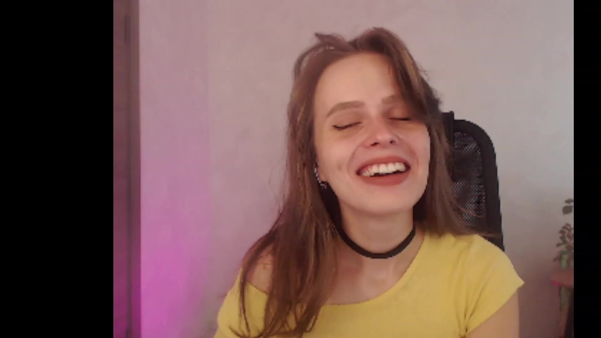 Gallery image thumbnail from Sofiafantasy's myfreecams stream on, 08/13/2023, 11:06 image 5 of 20