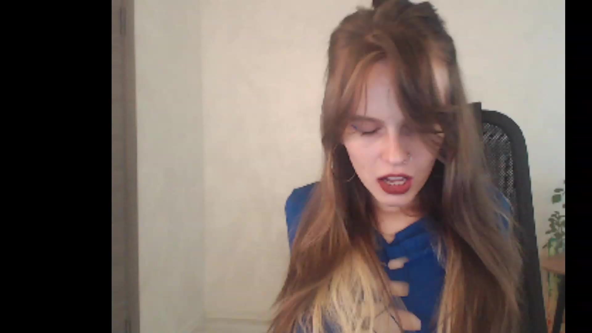 Gallery image thumbnail from Sofiafantasy's myfreecams stream on, 08/14/2023, 15:16 image 13 of 20