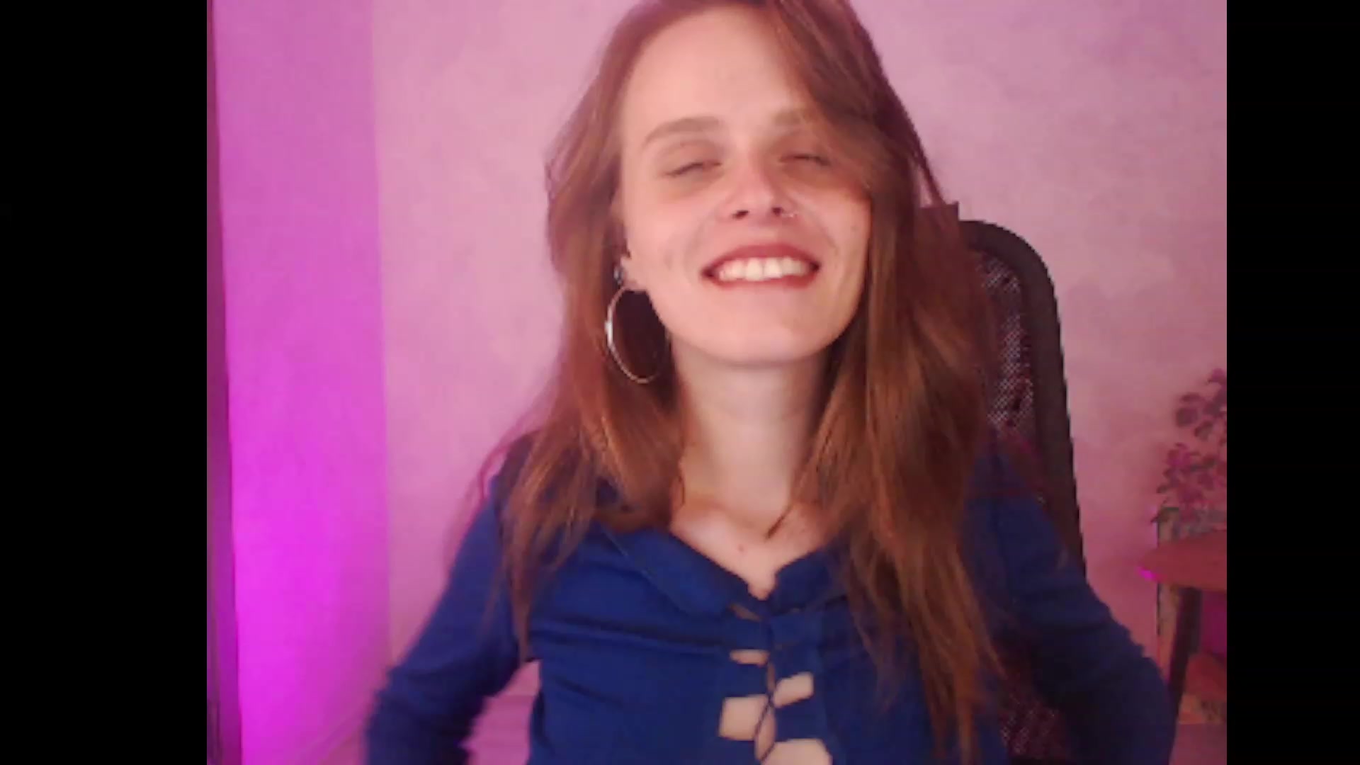 Gallery image thumbnail from Sofiafantasy's myfreecams stream on, 08/20/2023, 19:46 image 12 of 20