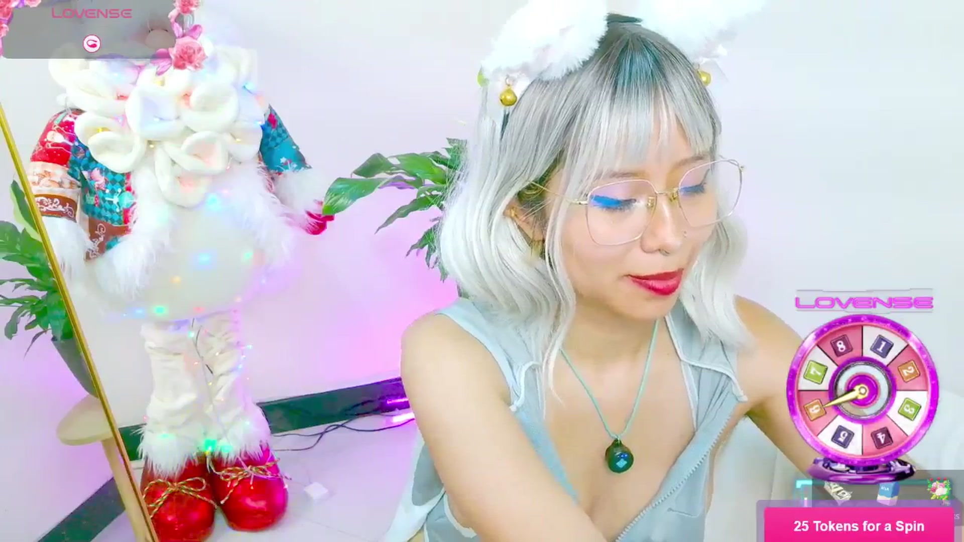 Gallery image thumbnail from SofieKittie's myfreecams stream on, 12/16/2025, 17:59 image 11 of 20