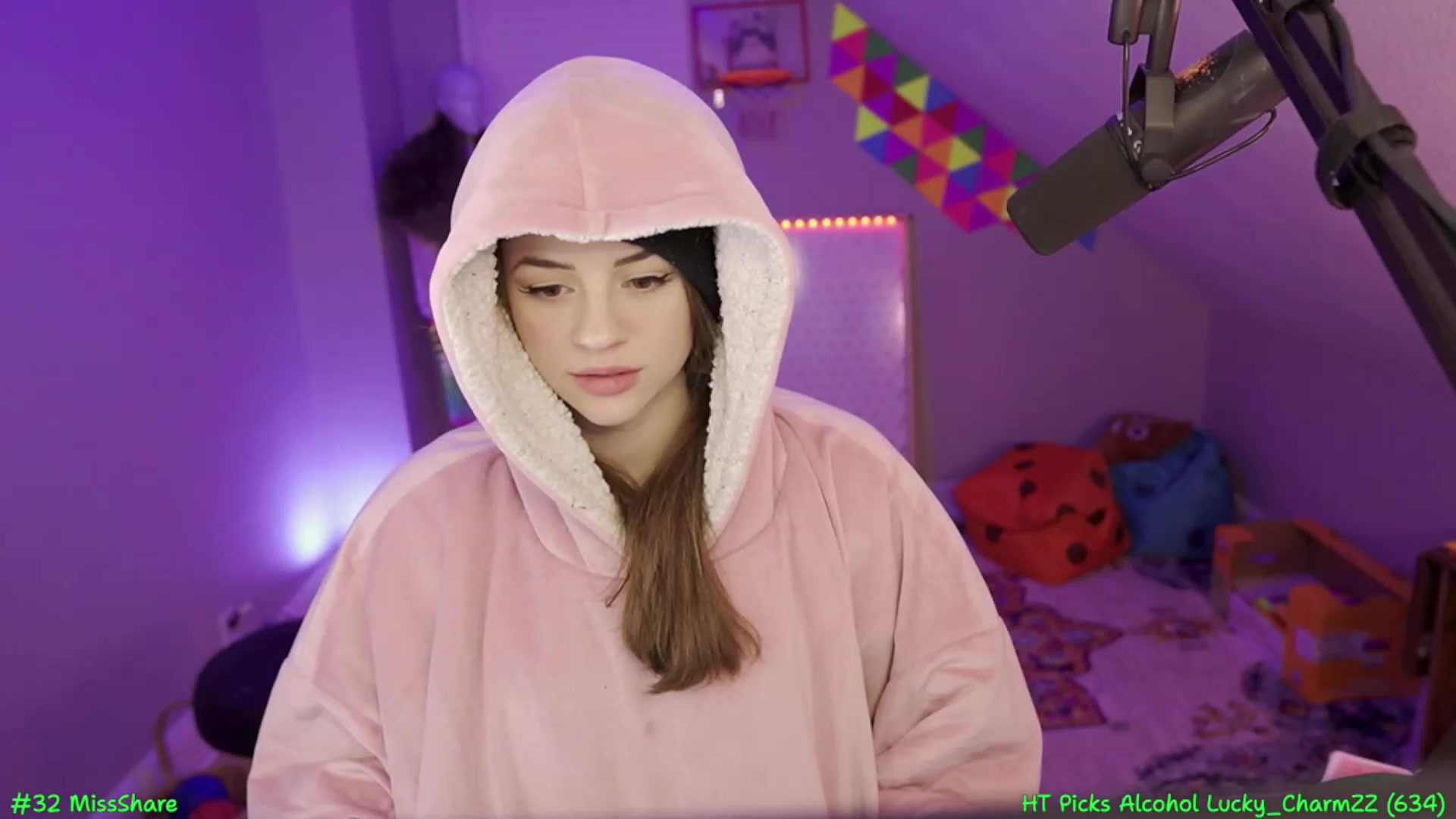 Gallery image thumbnail from SofieMcBrofie's myfreecams stream on, 03/10/2024, 05:27 image 10 of 20