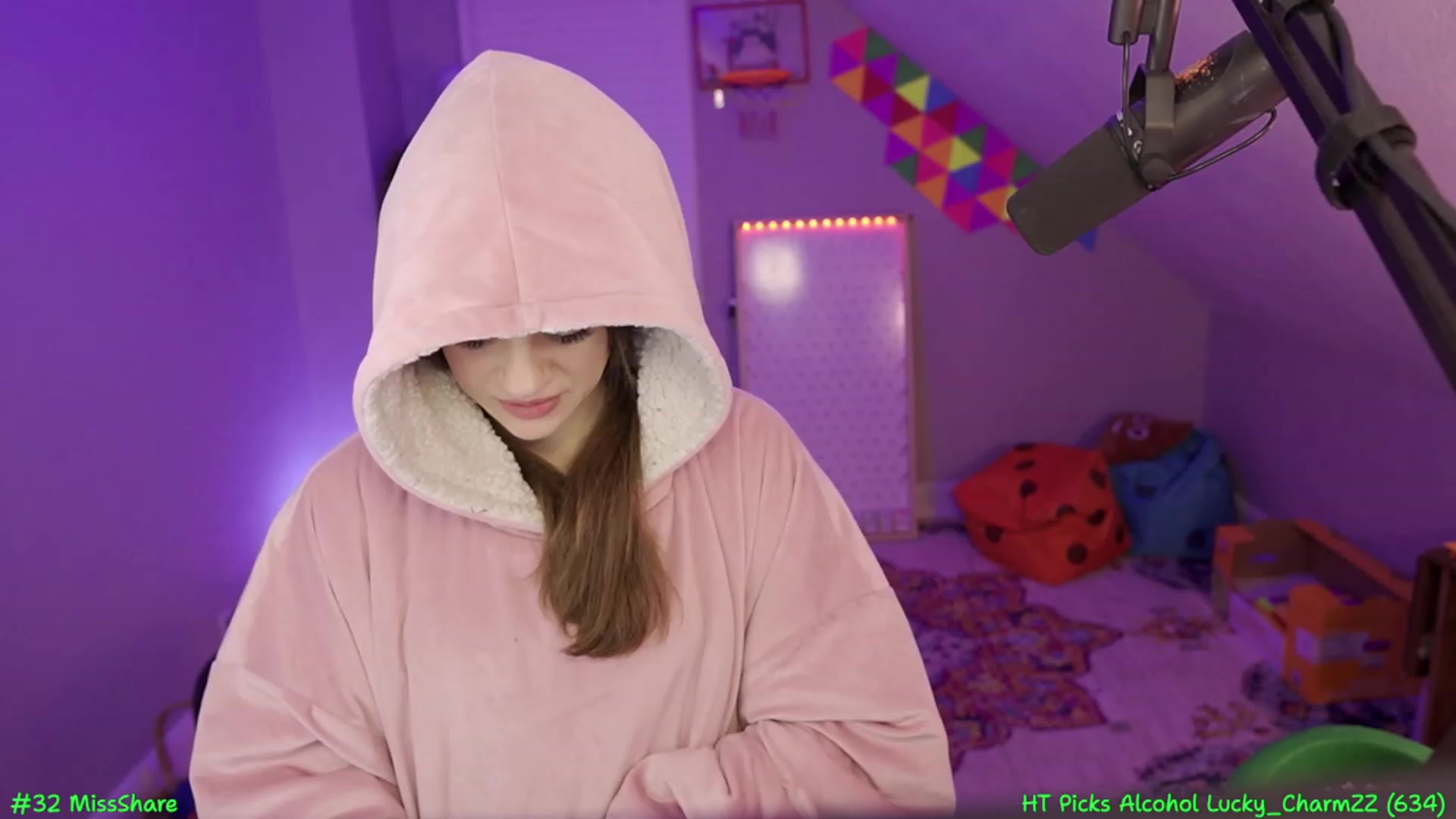 Gallery image thumbnail from SofieMcBrofie's myfreecams stream on, 03/10/2024, 05:27 image 5 of 20