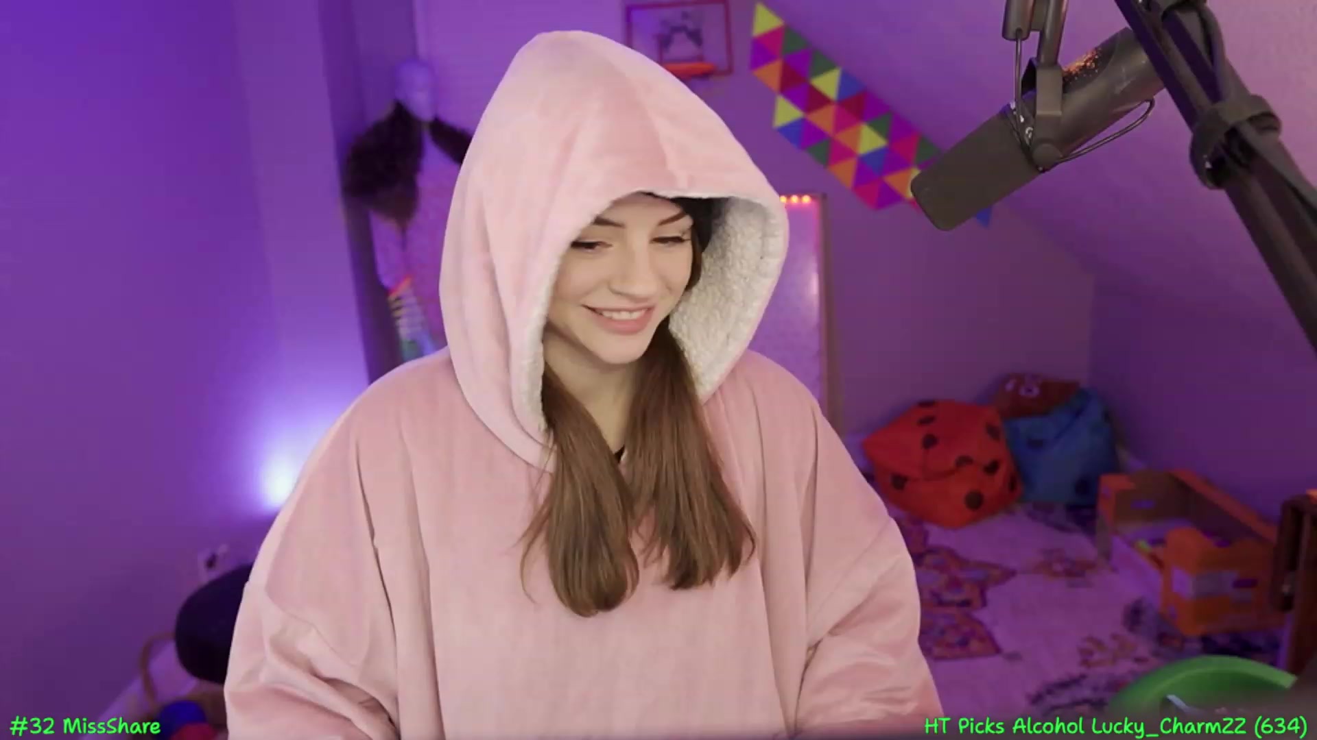 Gallery image thumbnail from SofieMcBrofie's myfreecams stream on, 03/10/2024, 05:27 image 8 of 20