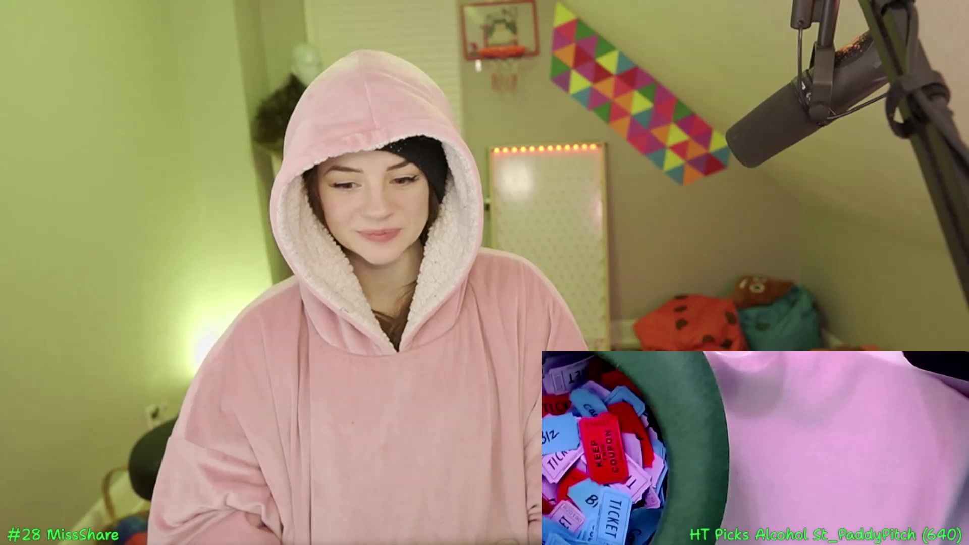 Gallery image thumbnail from SofieMcBrofie's myfreecams stream on, 03/10/2024, 06:11 image 3 of 20