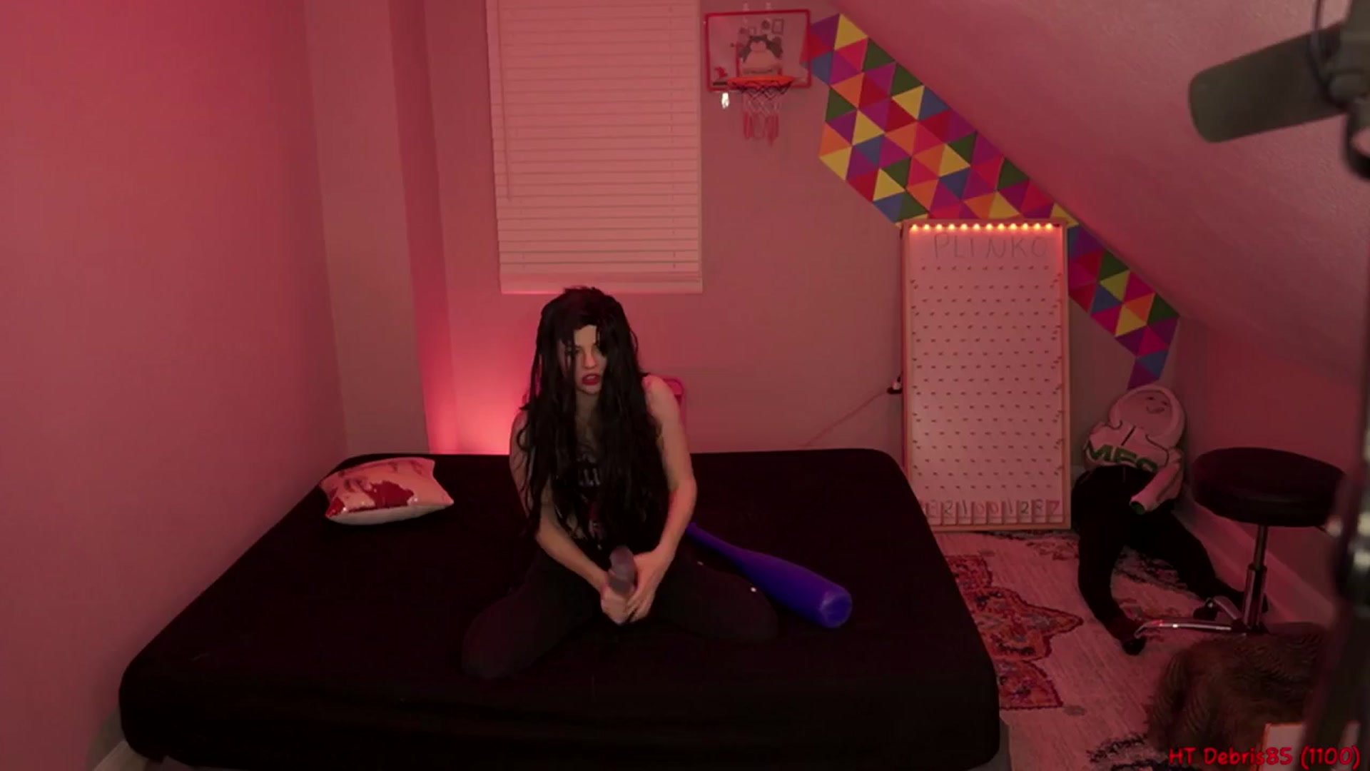 Gallery image thumbnail from SofieMcBrofie's myfreecams stream on, 03/17/2024, 09:07 image 4 of 20