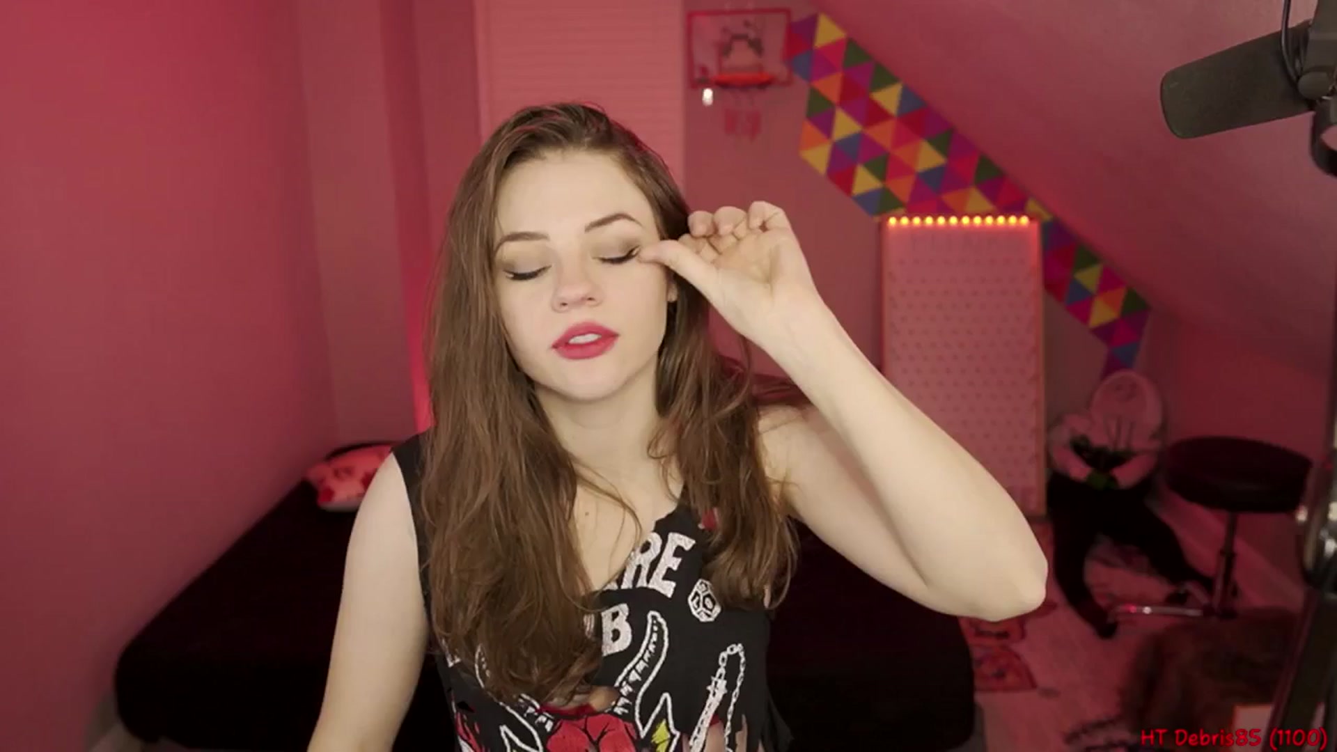 Gallery image thumbnail from SofieMcBrofie's myfreecams stream on, 03/17/2024, 09:07 image 12 of 20