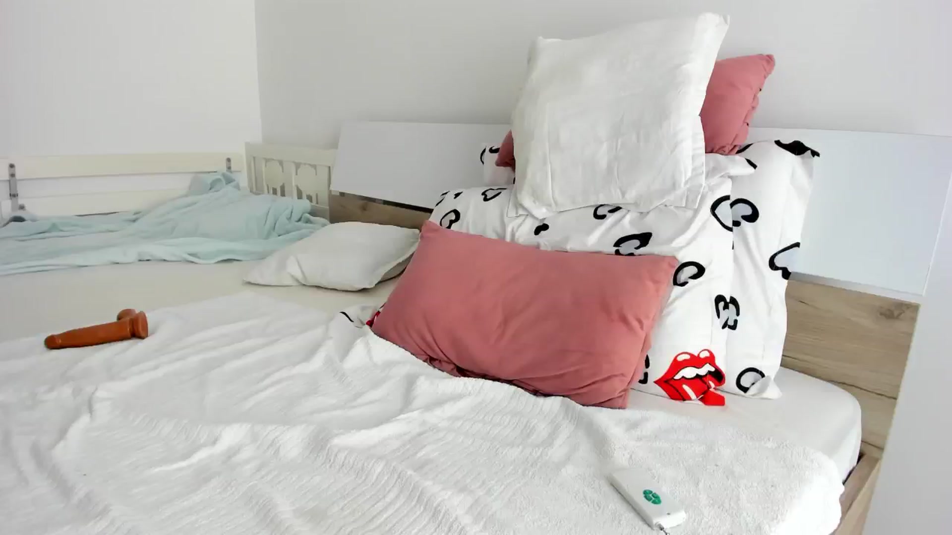 Gallery image thumbnail from SofiePhoenix's myfreecams stream on, 05/07/2025, 14:13 image 6 of 20