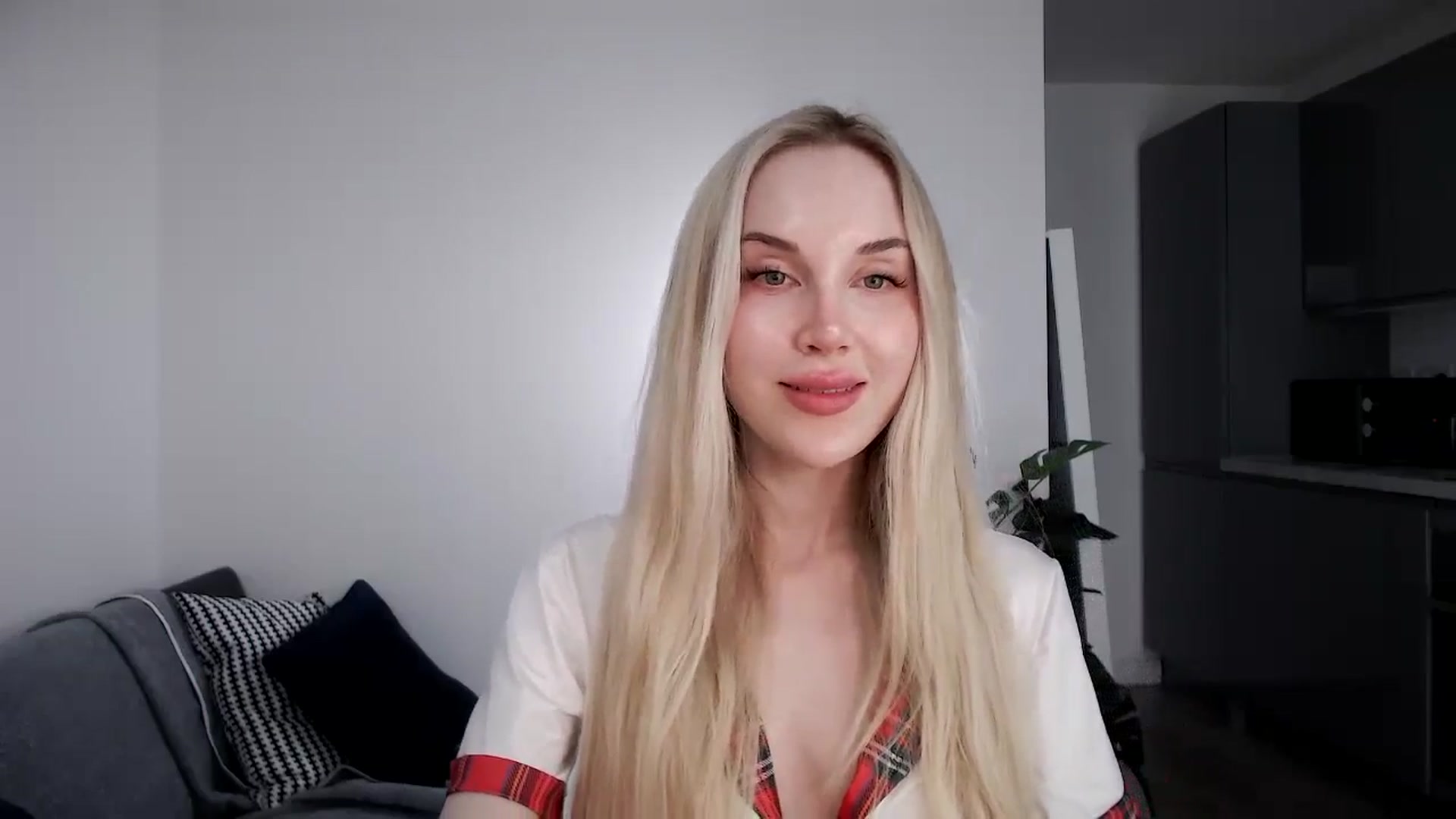 Gallery image thumbnail from SofieSkye's myfreecams stream on, 07/24/2024, 10:59 image 6 of 20