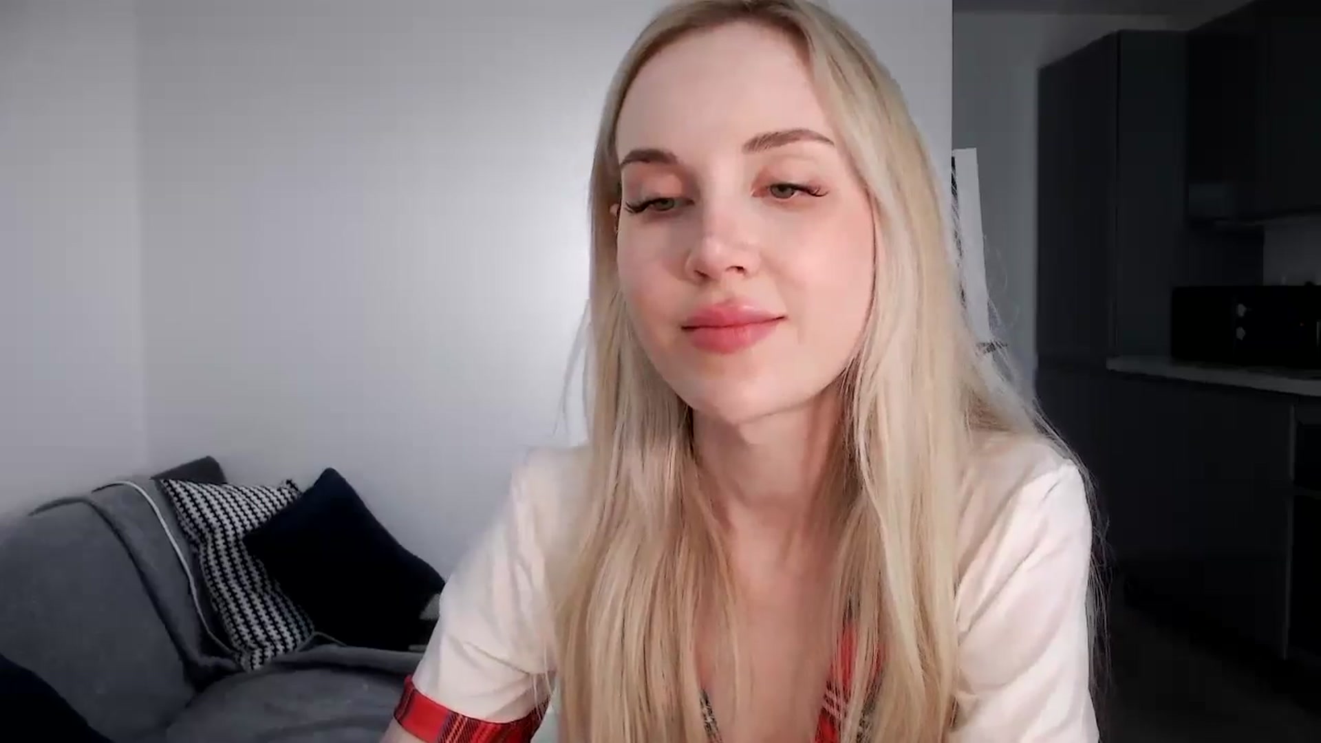 Gallery image thumbnail from SofieSkye's myfreecams stream on, 07/24/2024, 10:59 image 14 of 20