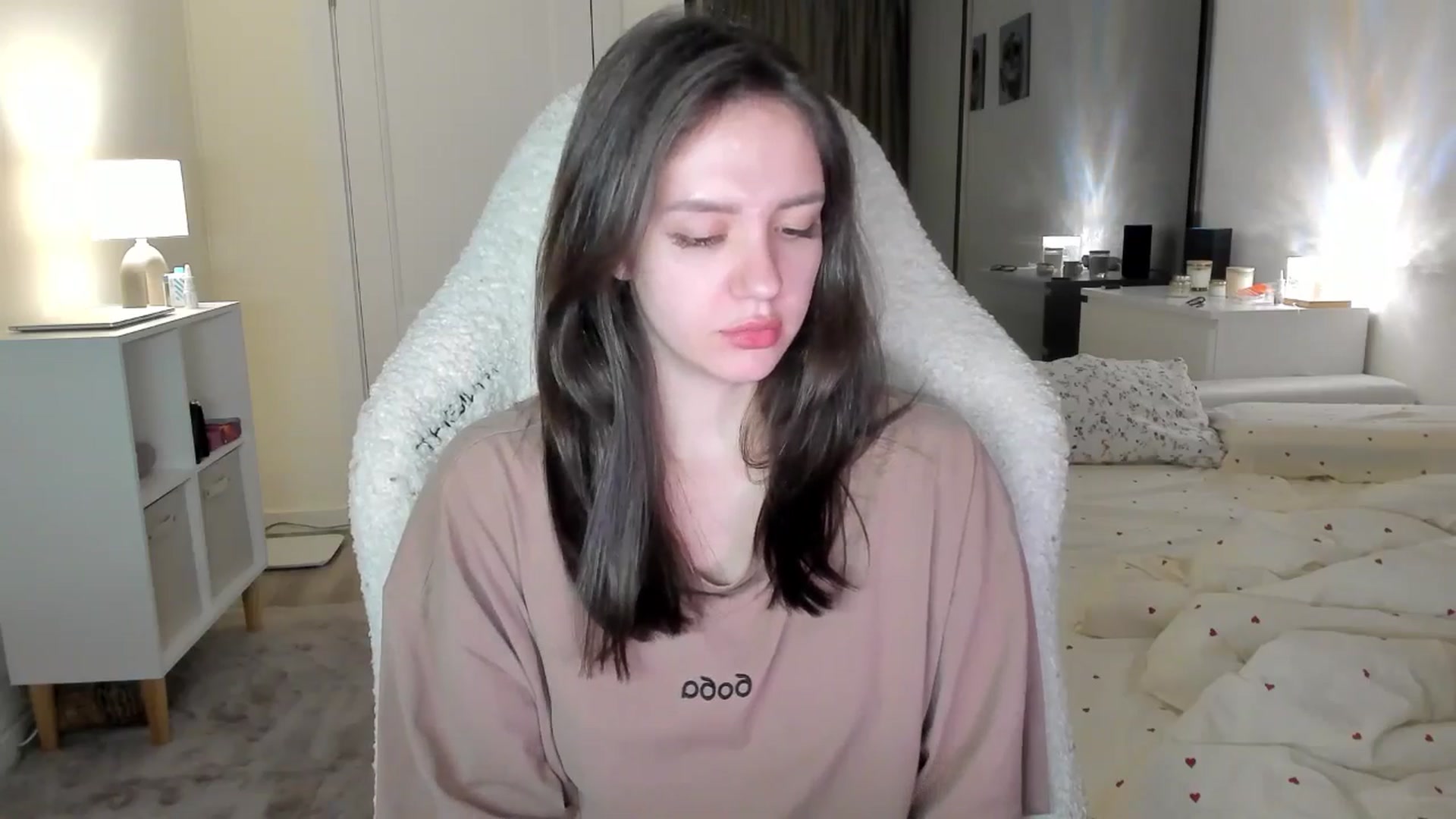 Gallery image thumbnail from Sofieee's myfreecams stream on, 10/21/2025, 06:33 image 9 of 20