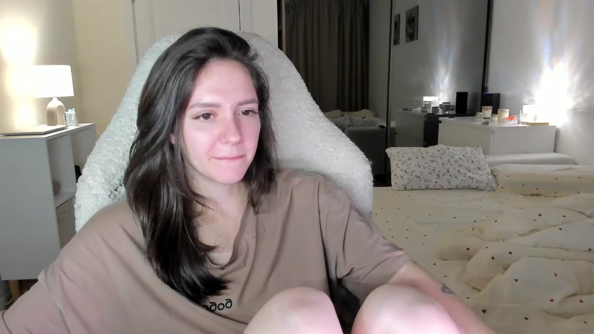 Gallery image thumbnail from Sofieee's myfreecams stream on, 10/21/2025, 06:33 image 3 of 20