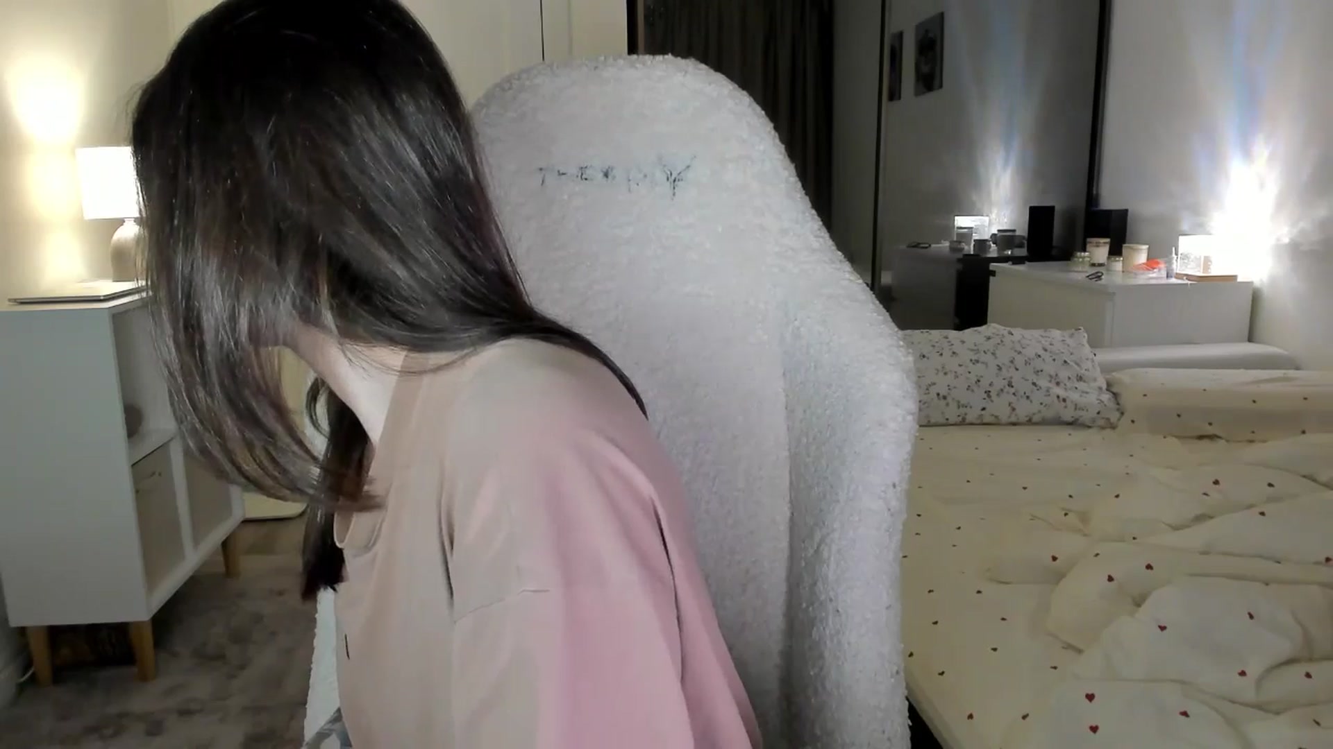Gallery image thumbnail from Sofieee's myfreecams stream on, 10/21/2025, 06:33 image 6 of 20