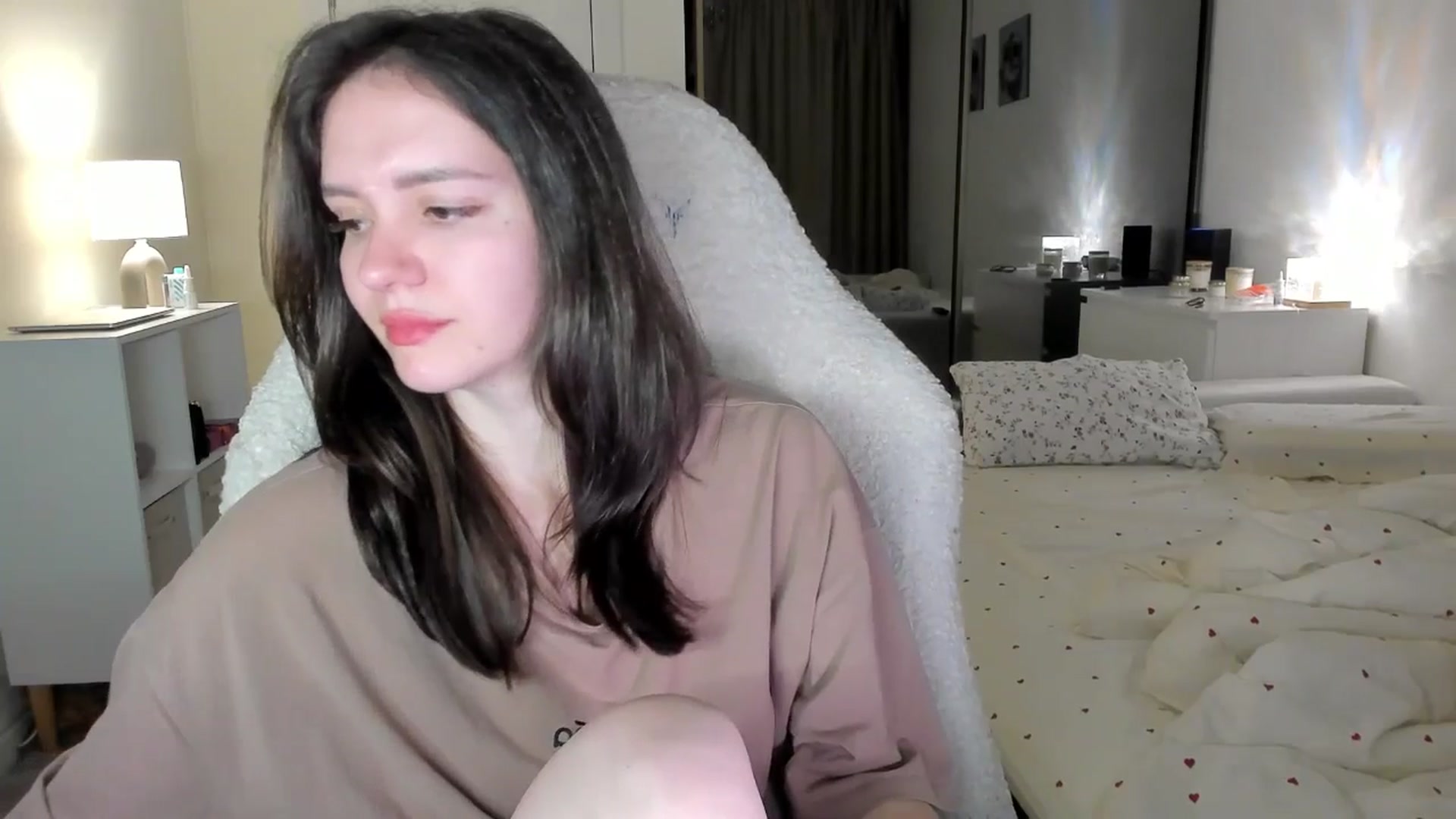 Gallery image thumbnail from Sofieee's myfreecams stream on, 10/21/2025, 06:33 image 16 of 20
