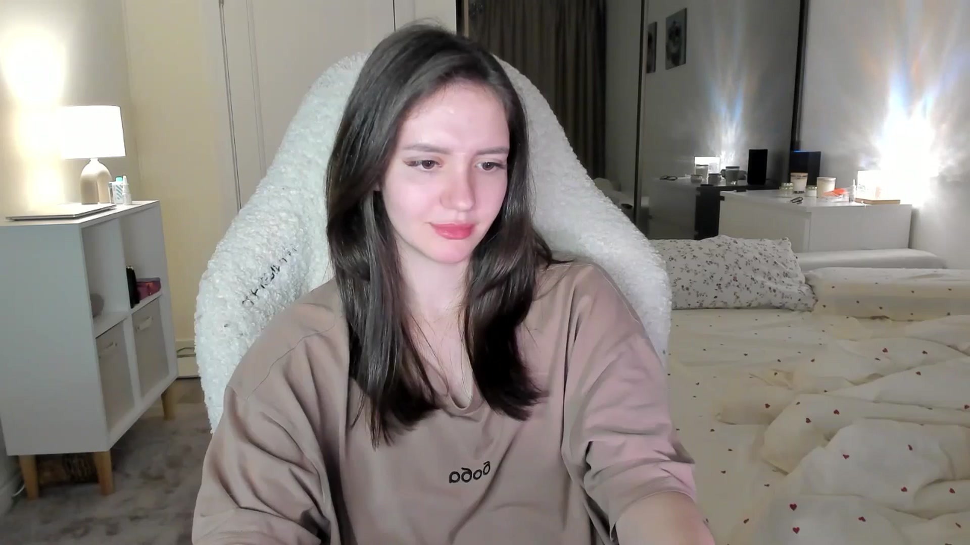 Gallery image thumbnail from Sofieee's myfreecams stream on, 10/21/2025, 06:33 image 12 of 20