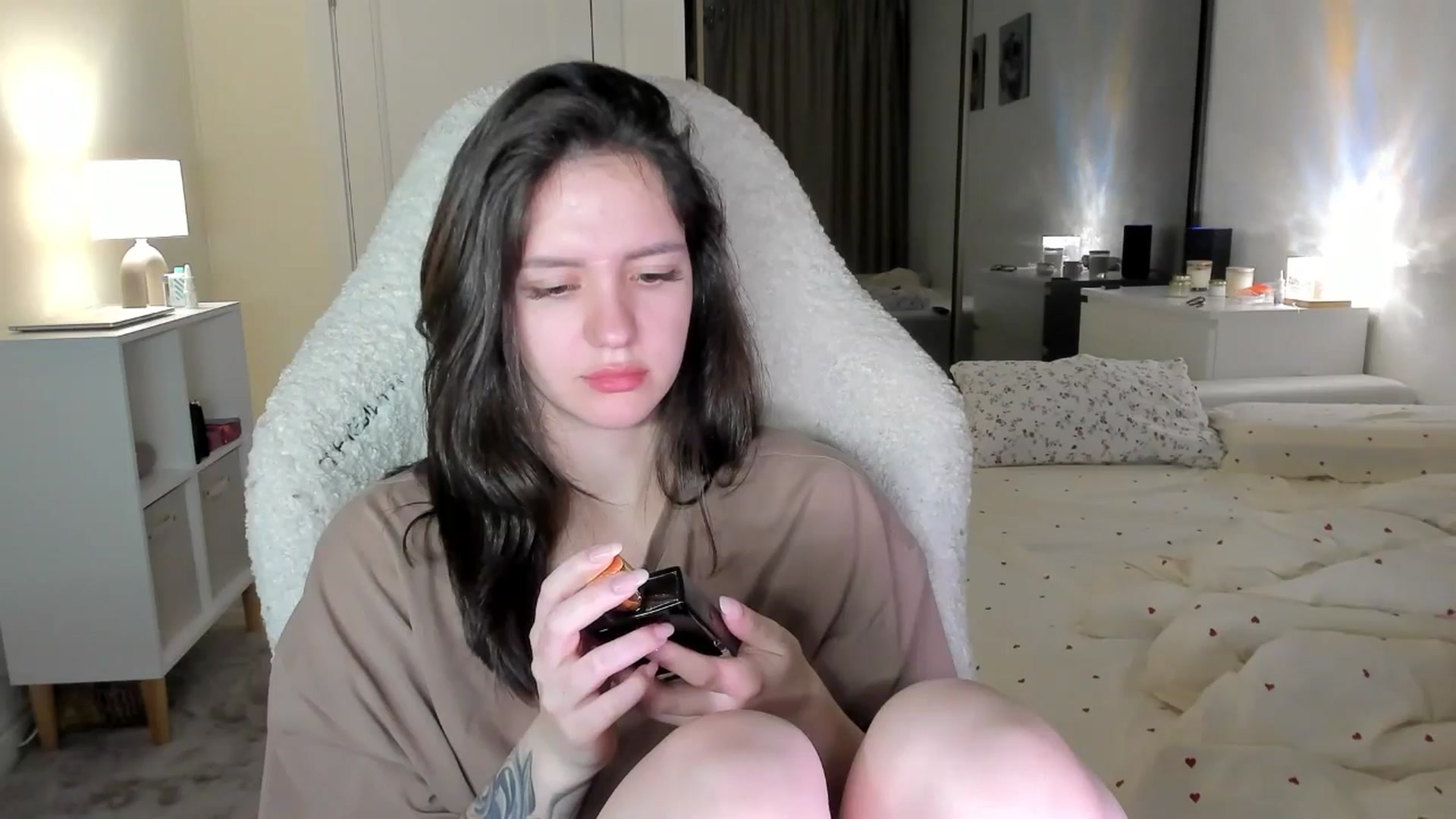 Gallery image thumbnail from Sofieee's myfreecams stream on, 10/21/2025, 06:33 image 4 of 20