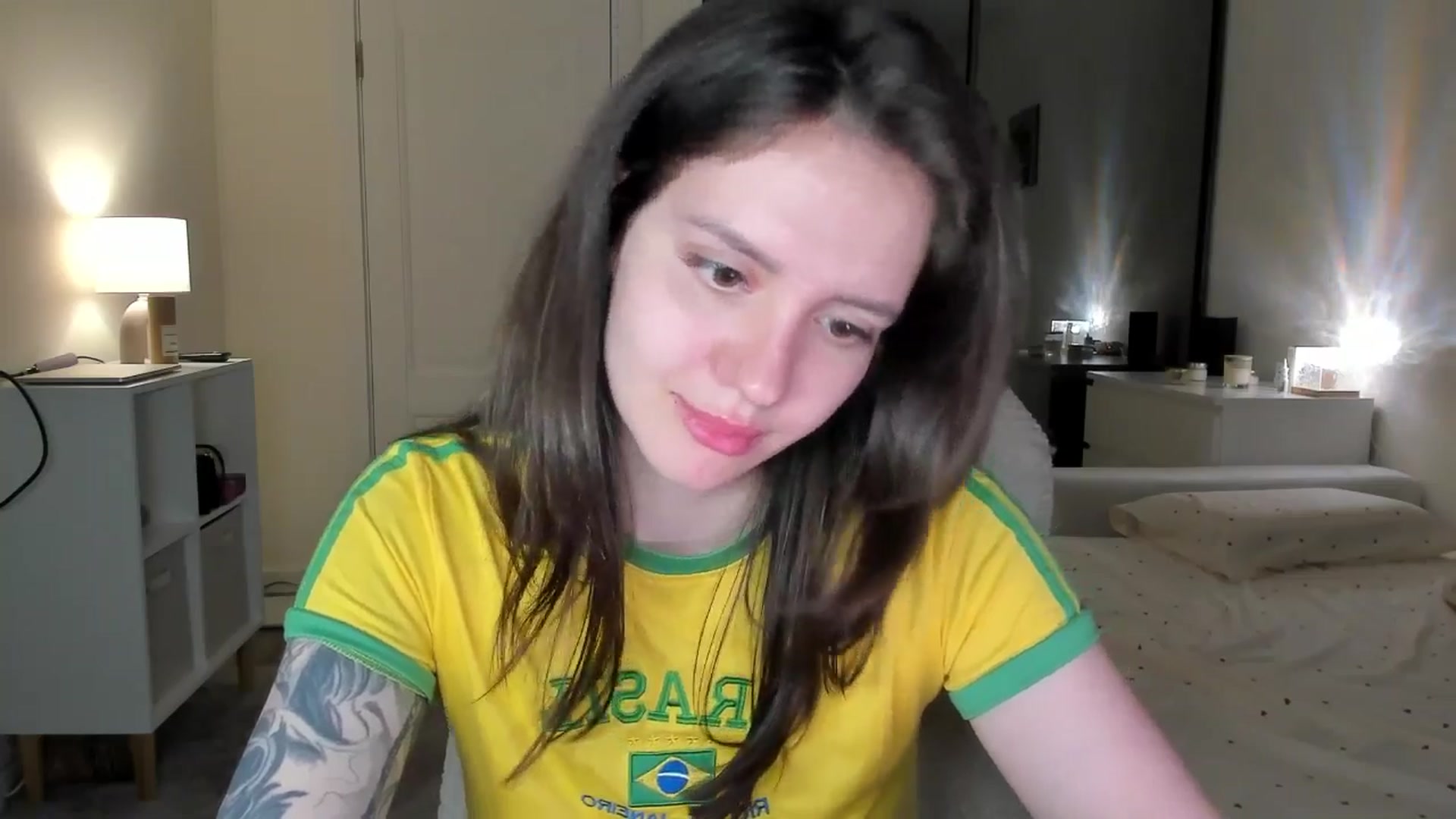 Gallery image thumbnail from Sofieee's myfreecams stream on, 10/24/2025, 06:53 image 5 of 20