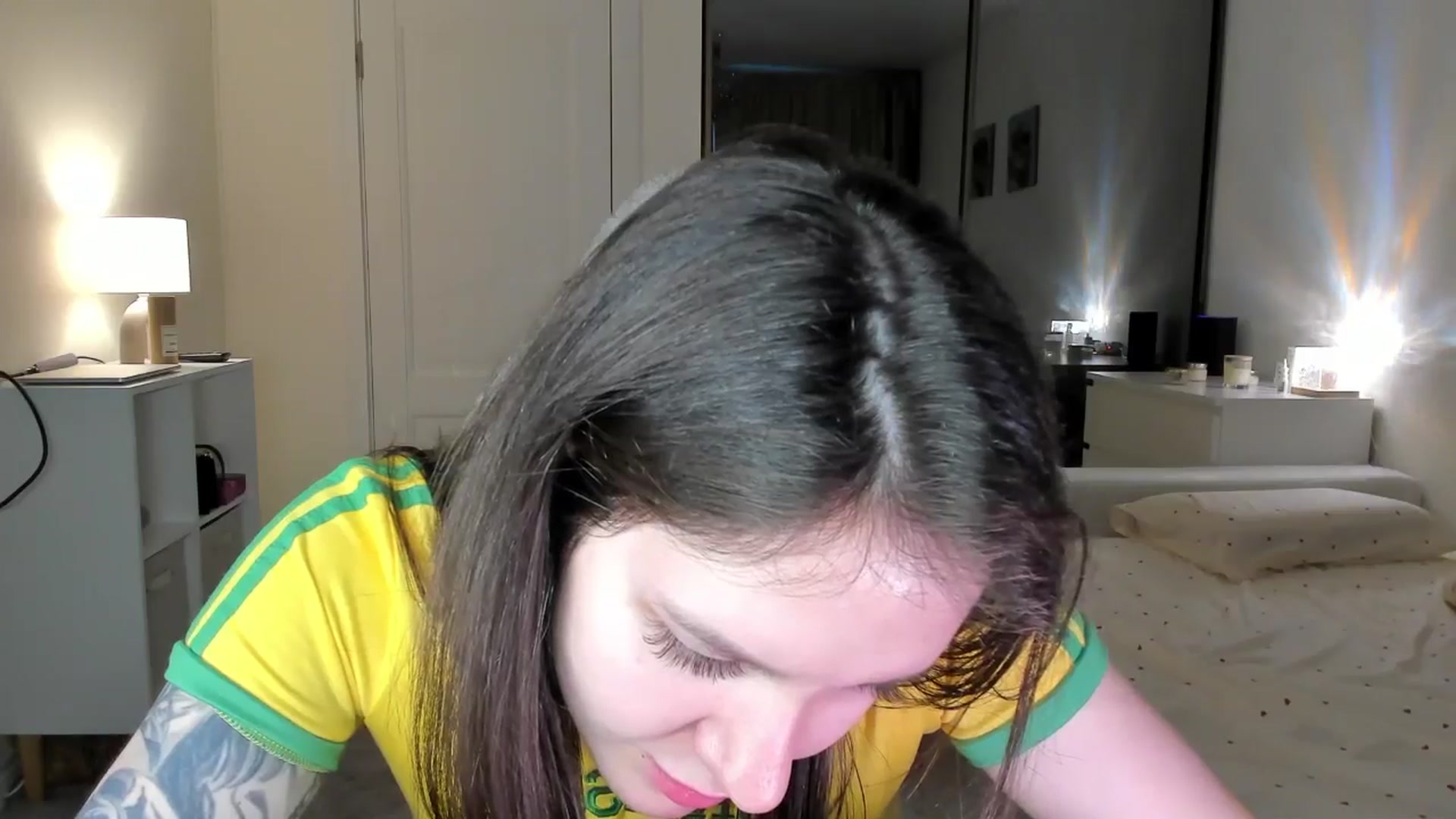 Gallery image thumbnail from Sofieee's myfreecams stream on, 10/24/2025, 06:53 image 6 of 20