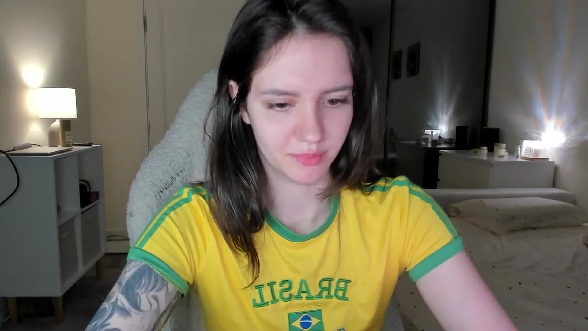 Gallery image thumbnail from Sofieee's myfreecams stream on, 10/24/2025, 06:53 image 17 of 20