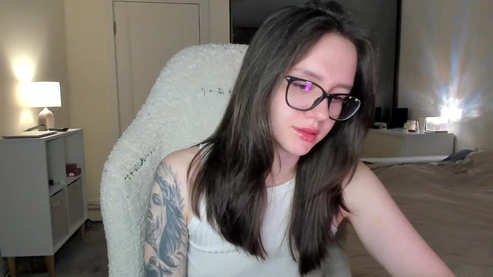 Gallery image thumbnail from Sofieee's myfreecams stream on, 11/03/2025, 05:40 image 12 of 20