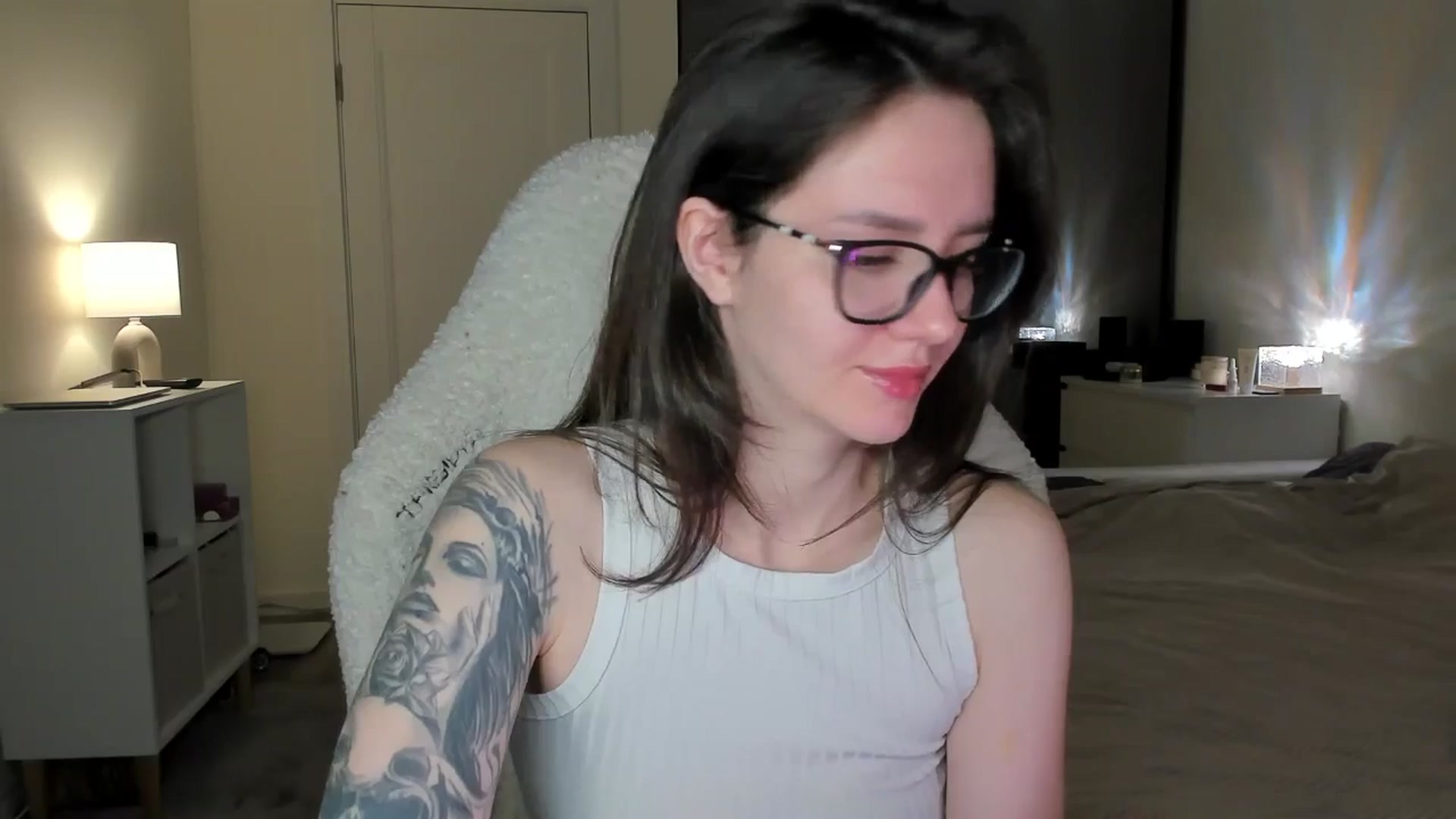 Gallery image thumbnail from Sofieee's myfreecams stream on, 11/03/2025, 05:40 image 16 of 20