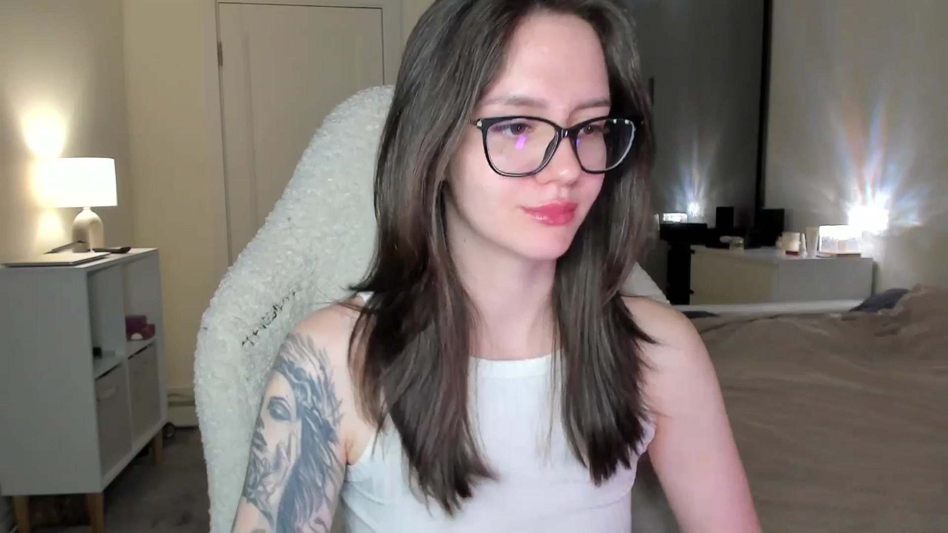 Gallery image thumbnail from Sofieee's myfreecams stream on, 11/03/2025, 05:40 image 10 of 20