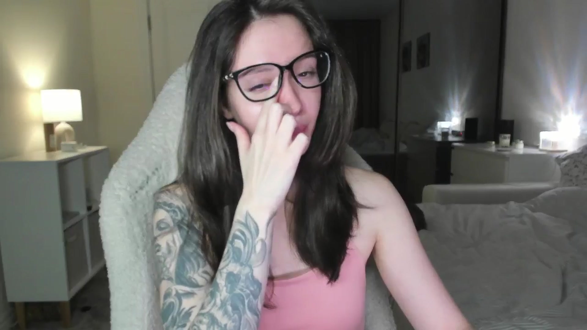Gallery image thumbnail from Sofieee's myfreecams stream on, 12/08/2025, 03:21 image 10 of 20