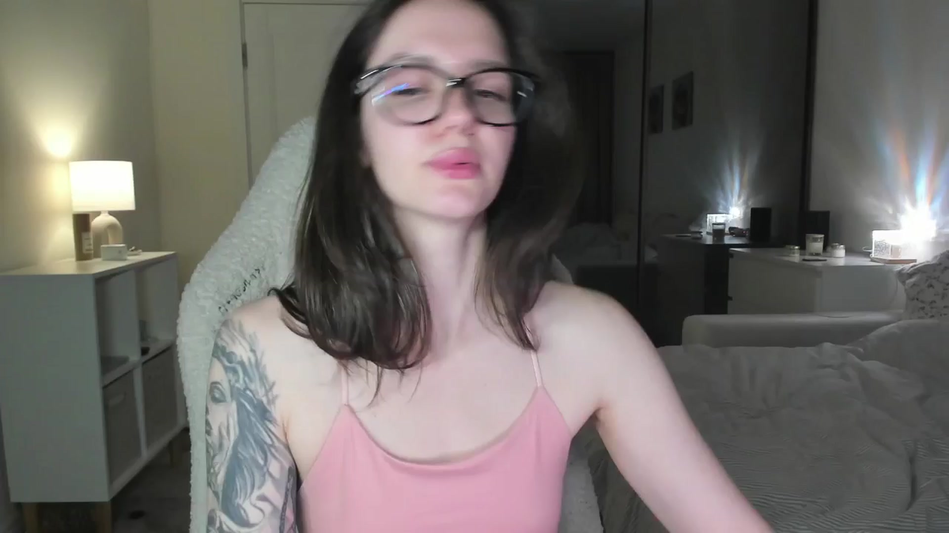 Gallery image thumbnail from Sofieee's myfreecams stream on, 12/08/2025, 03:21 image 1 of 20