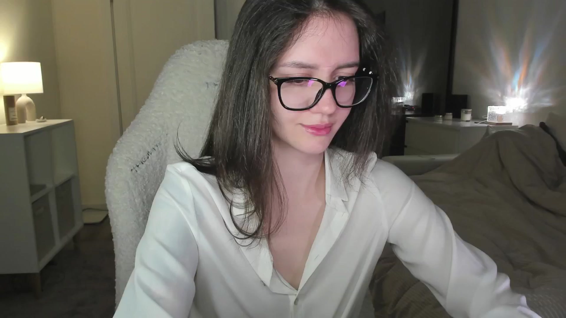 Gallery image thumbnail from Sofieee's myfreecams stream on, 12/12/2025, 04:17 image 4 of 20