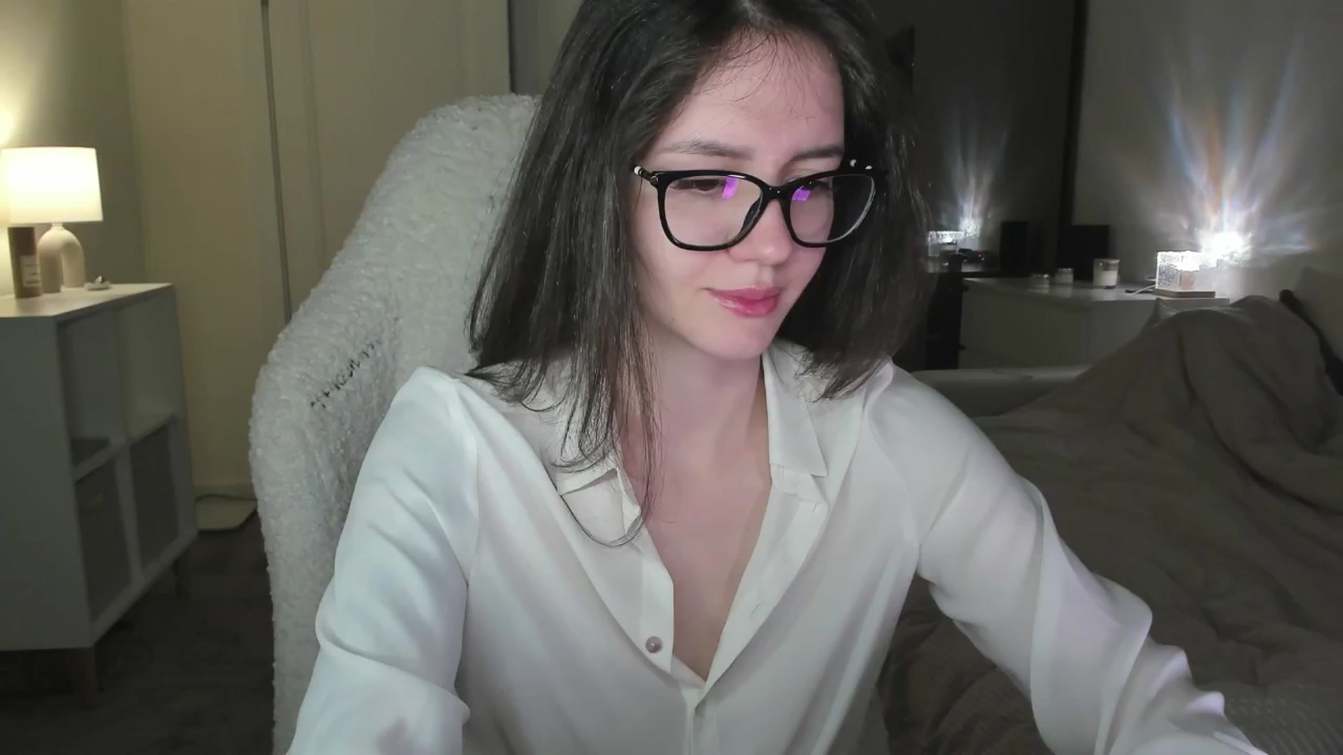 Gallery image thumbnail from Sofieee's myfreecams stream on, 12/12/2025, 04:17 image 3 of 20