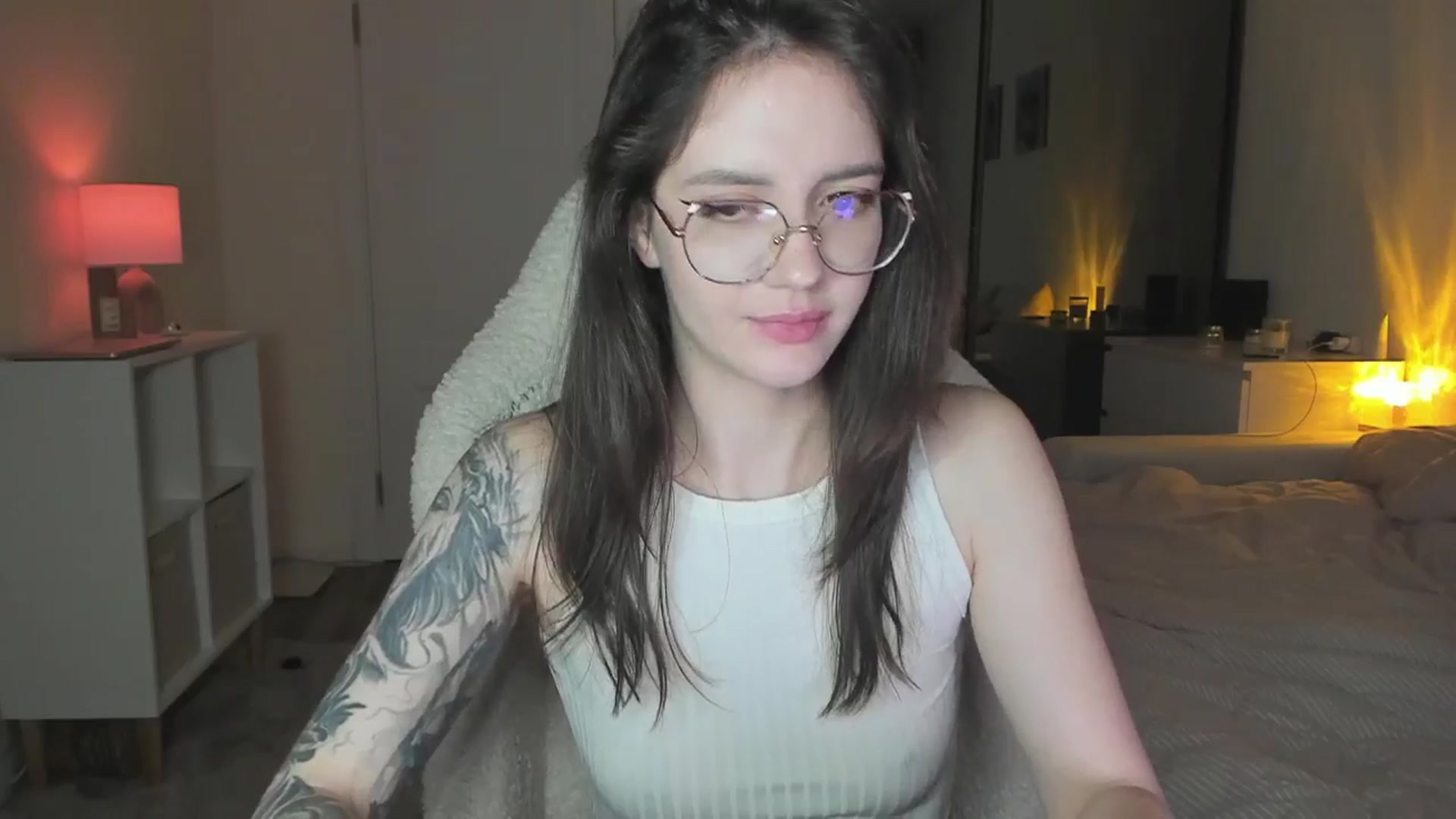 Gallery image thumbnail from Sofieee's myfreecams stream on, 12/14/2025, 07:57 image 17 of 20