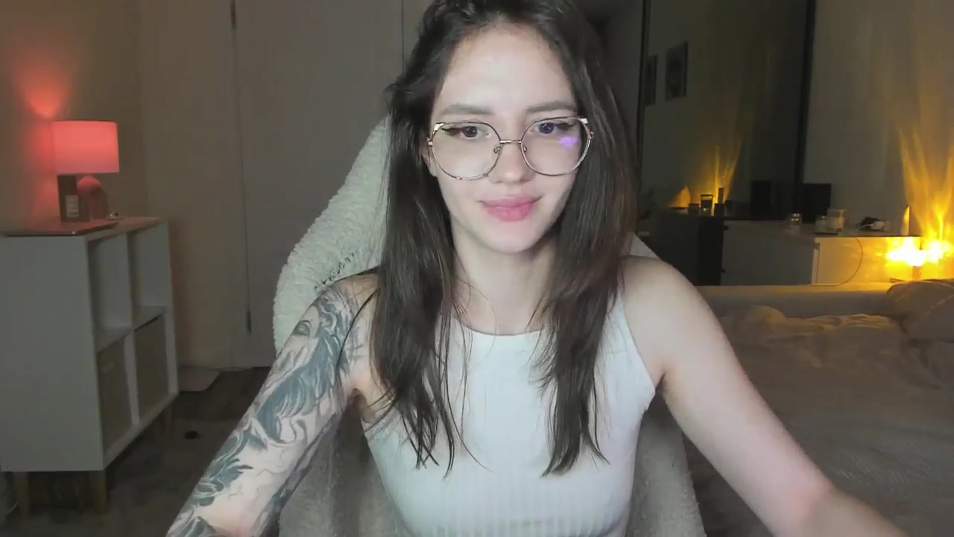 Gallery image thumbnail from Sofieee's myfreecams stream on, 12/14/2025, 07:57 image 15 of 20