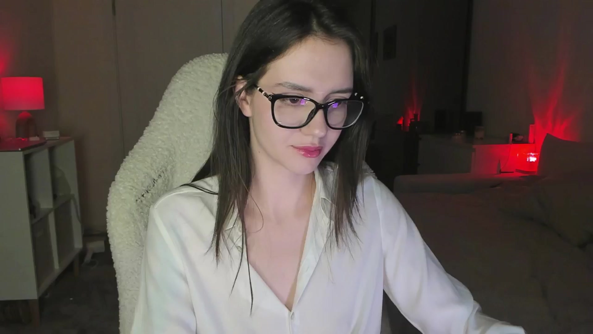 Gallery image thumbnail from Sofieee's myfreecams stream on, 12/28/2025, 04:49 image 16 of 20