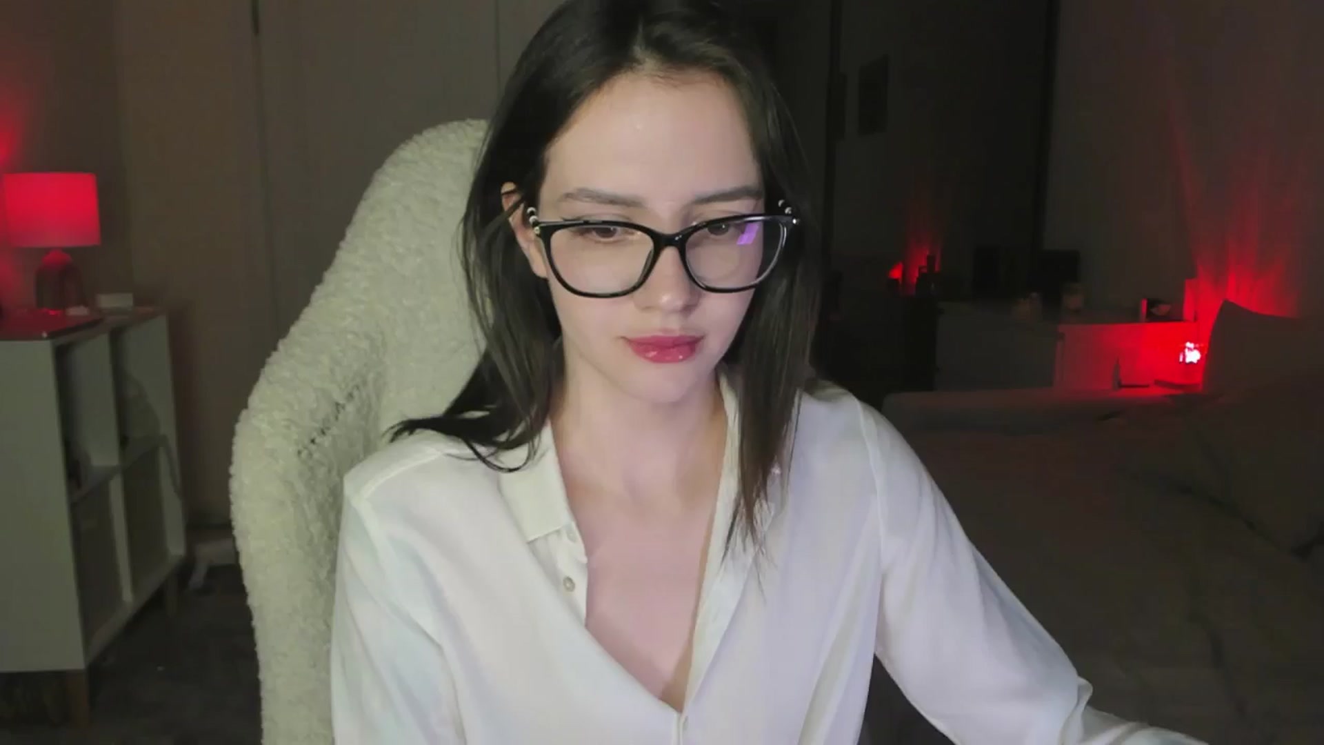 Gallery image thumbnail from Sofieee's myfreecams stream on, 12/28/2025, 04:49 image 6 of 20