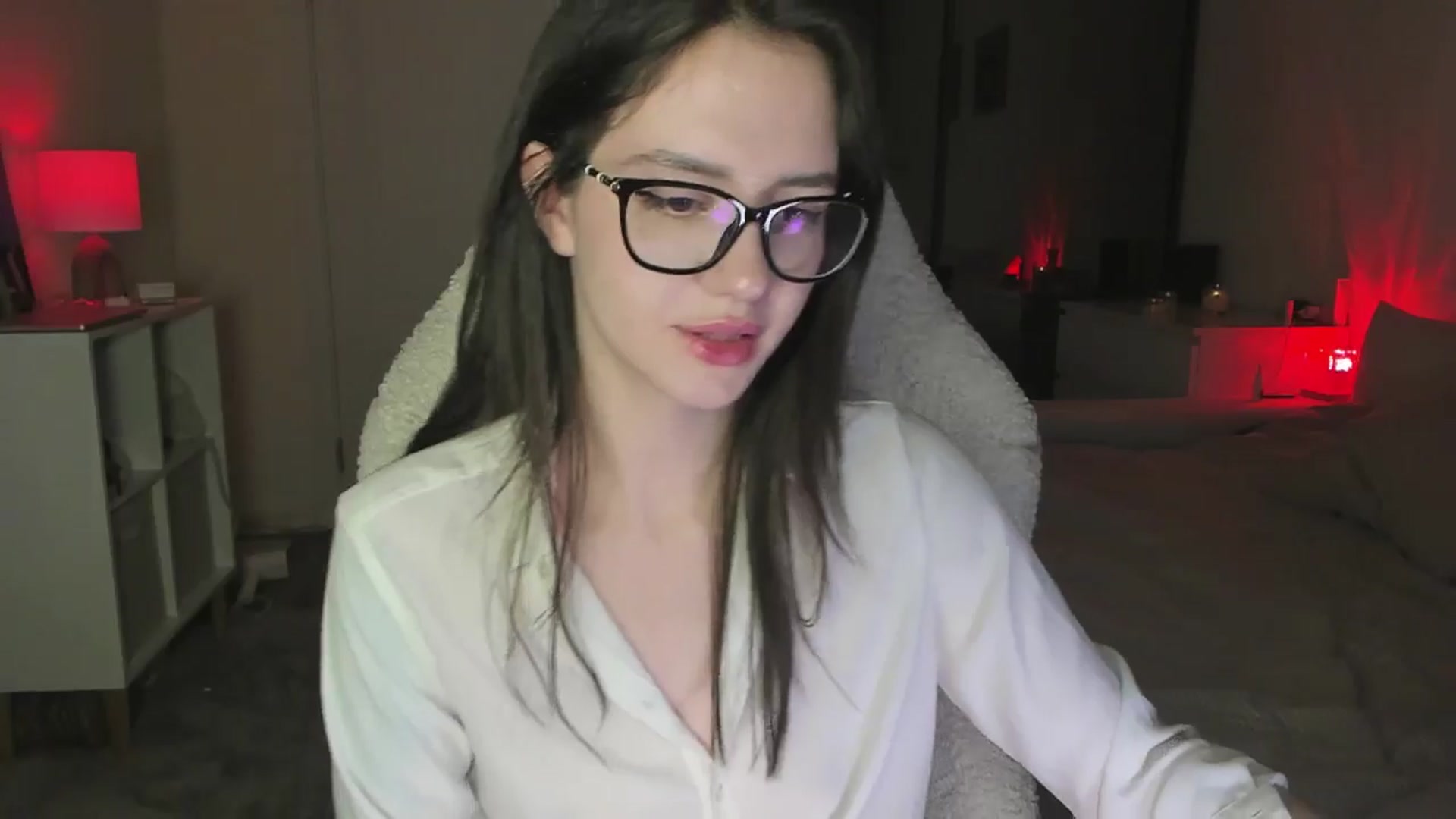 Gallery image thumbnail from Sofieee's myfreecams stream on, 12/28/2025, 05:41 image 11 of 20