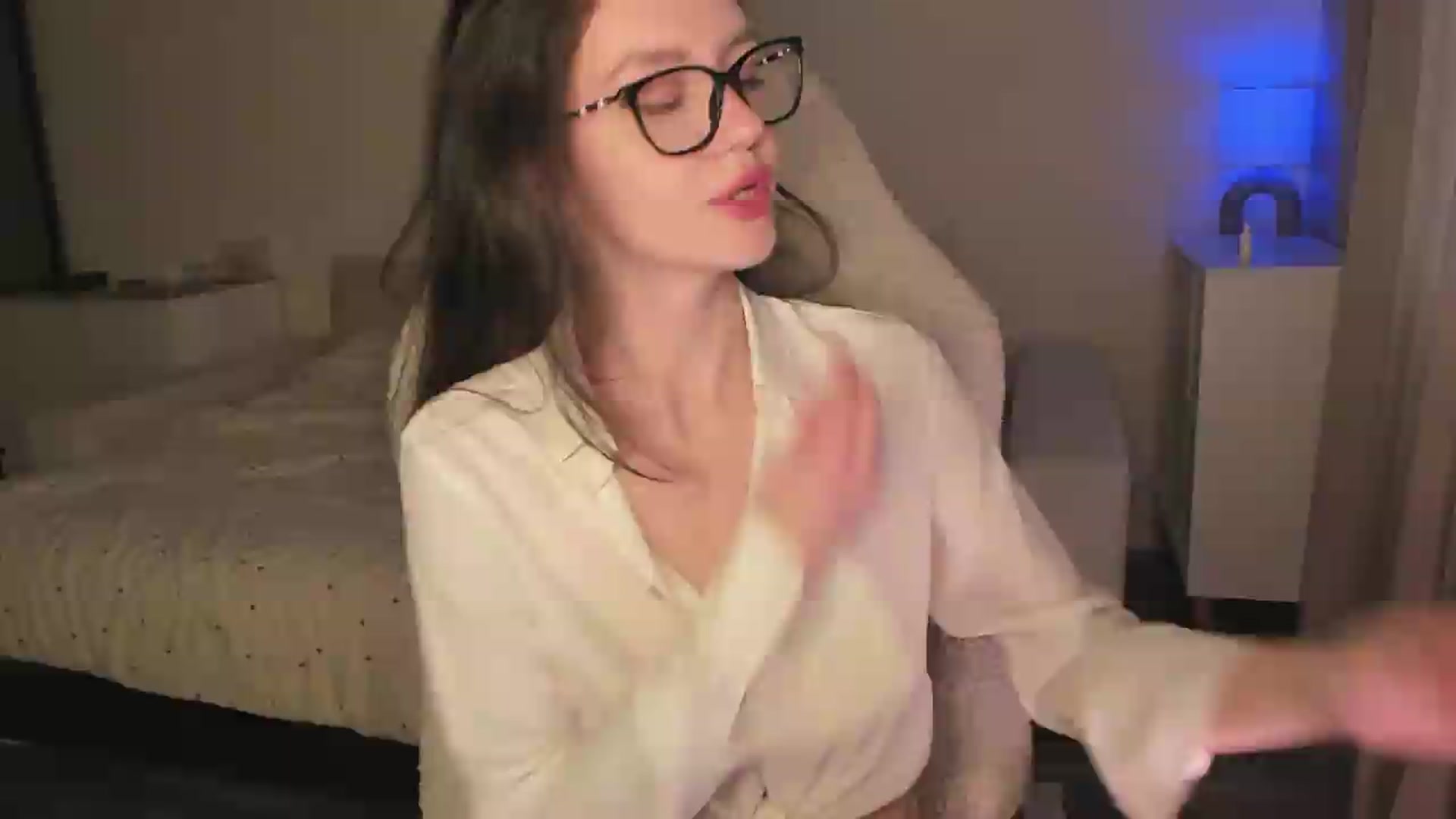 Gallery image thumbnail from Sofieee's myfreecams stream on, 05/30/2026, 08:48 image 10 of 20