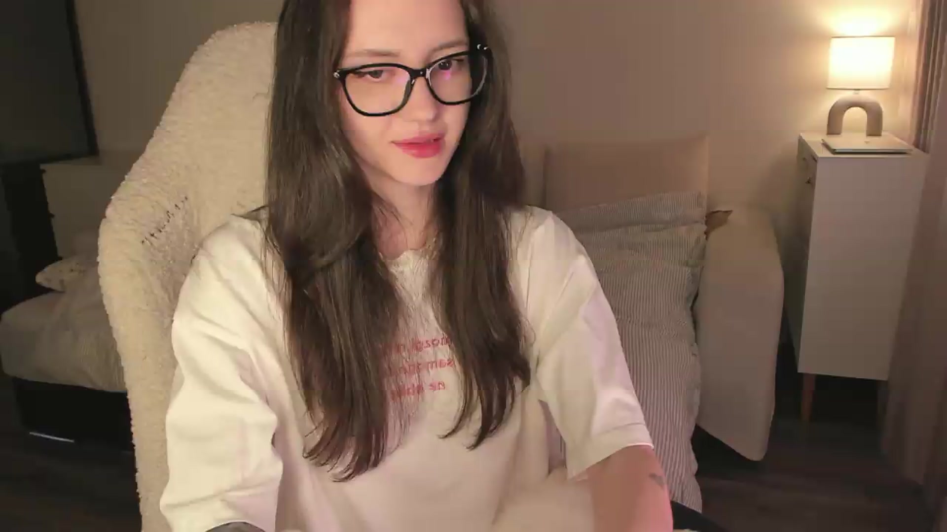 Gallery image thumbnail from Sofieee's myfreecams stream on, 06/21/2026, 07:49 image 12 of 20