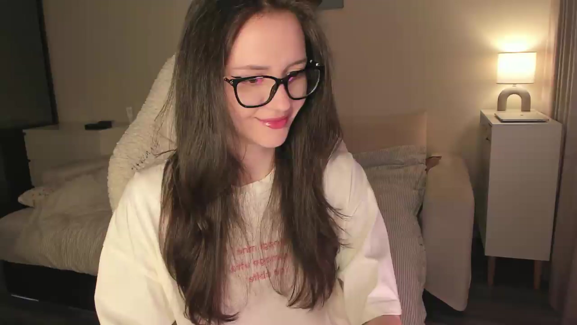 Gallery image thumbnail from Sofieee's myfreecams stream on, 06/21/2026, 07:49 image 3 of 20