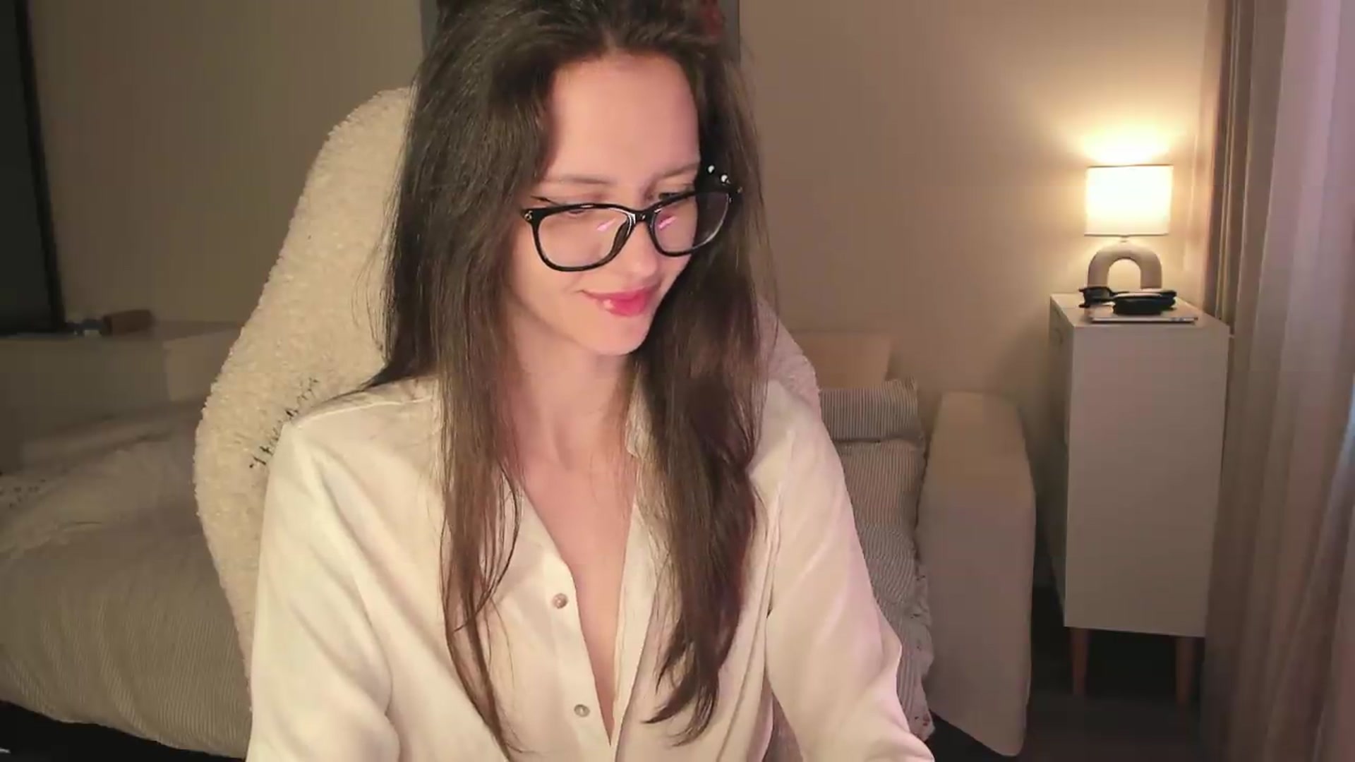 Gallery image thumbnail from Sofieee's myfreecams stream on, 06/25/2026, 06:24 image 16 of 20