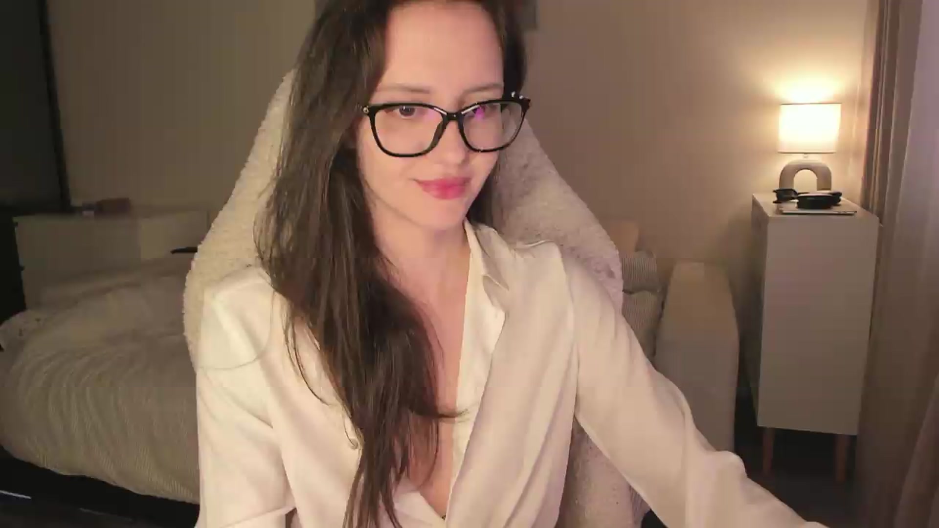 Gallery image thumbnail from Sofieee's myfreecams stream on, 06/25/2026, 06:24 image 3 of 20