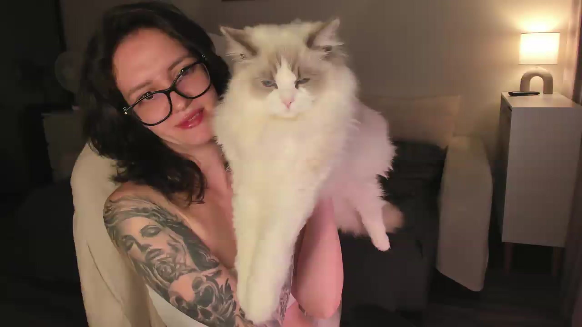 Gallery image thumbnail from Sofieee's myfreecams stream on, 07/28/2026, 07:51 image 15 of 20