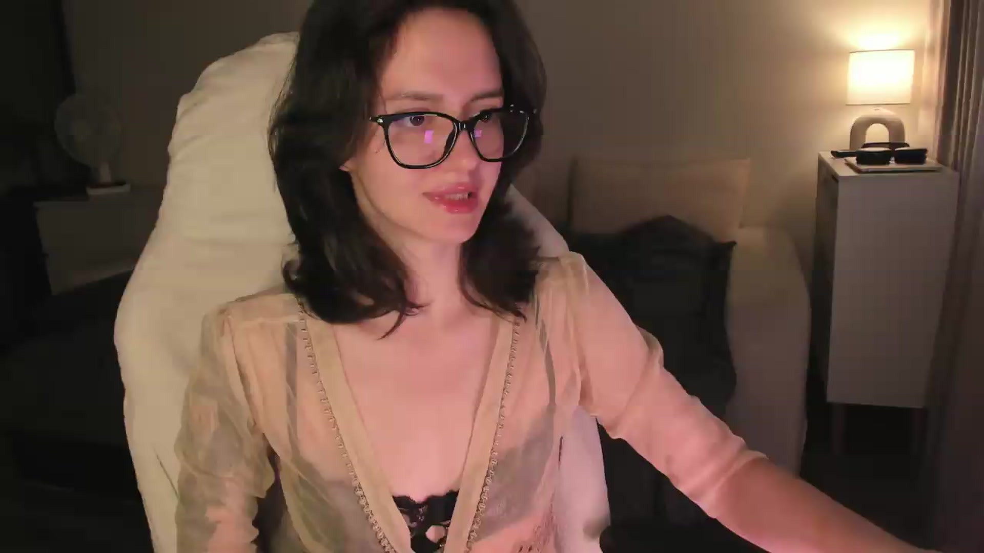 Gallery image thumbnail from Sofieee's myfreecams stream on, 07/29/2026, 05:50 image 6 of 20