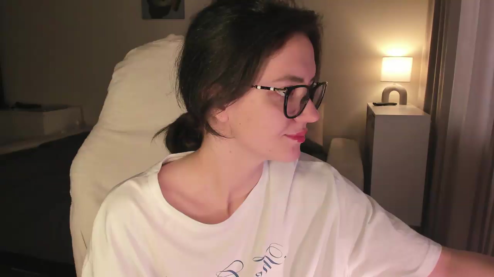 Gallery image thumbnail from Sofieee's myfreecams stream on, 08/06/2026, 07:52 image 1 of 20