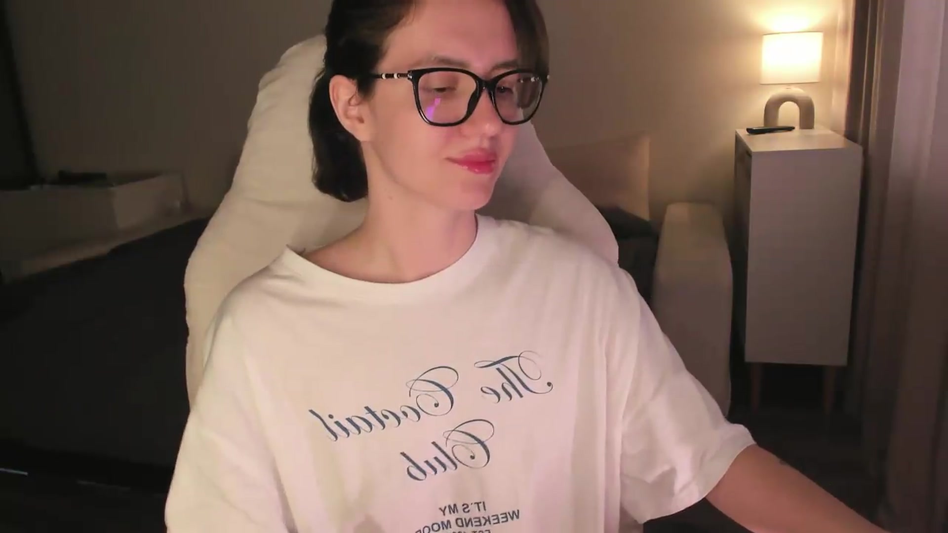 Gallery image thumbnail from Sofieee's myfreecams stream on, 08/06/2026, 07:52 image 17 of 20