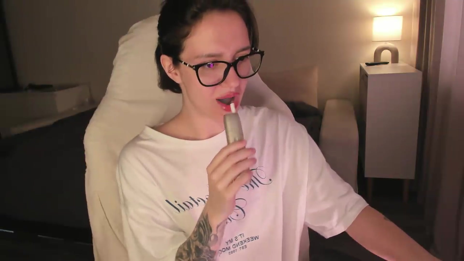 Gallery image thumbnail from Sofieee's myfreecams stream on, 08/06/2026, 07:52 image 14 of 20