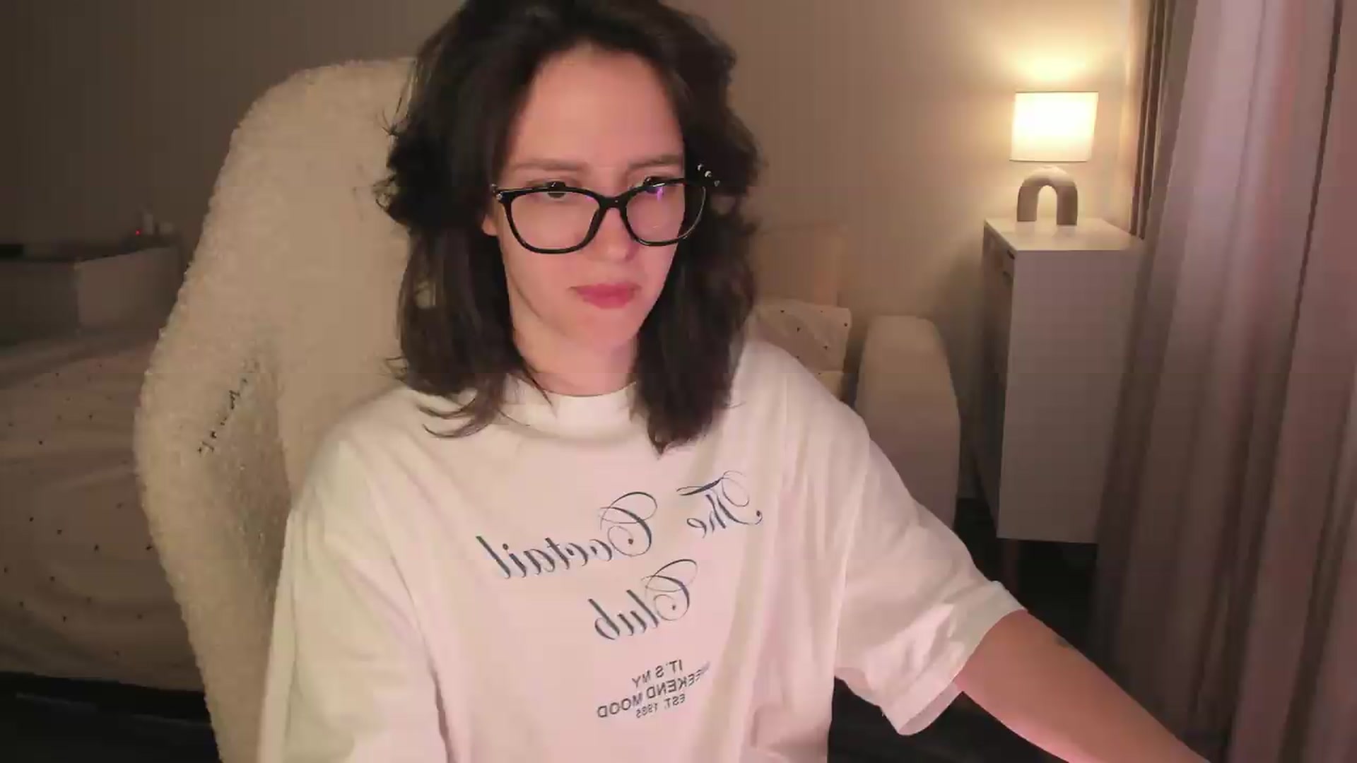 Gallery image thumbnail from Sofieee's myfreecams stream on, 08/09/2026, 07:13 image 9 of 20