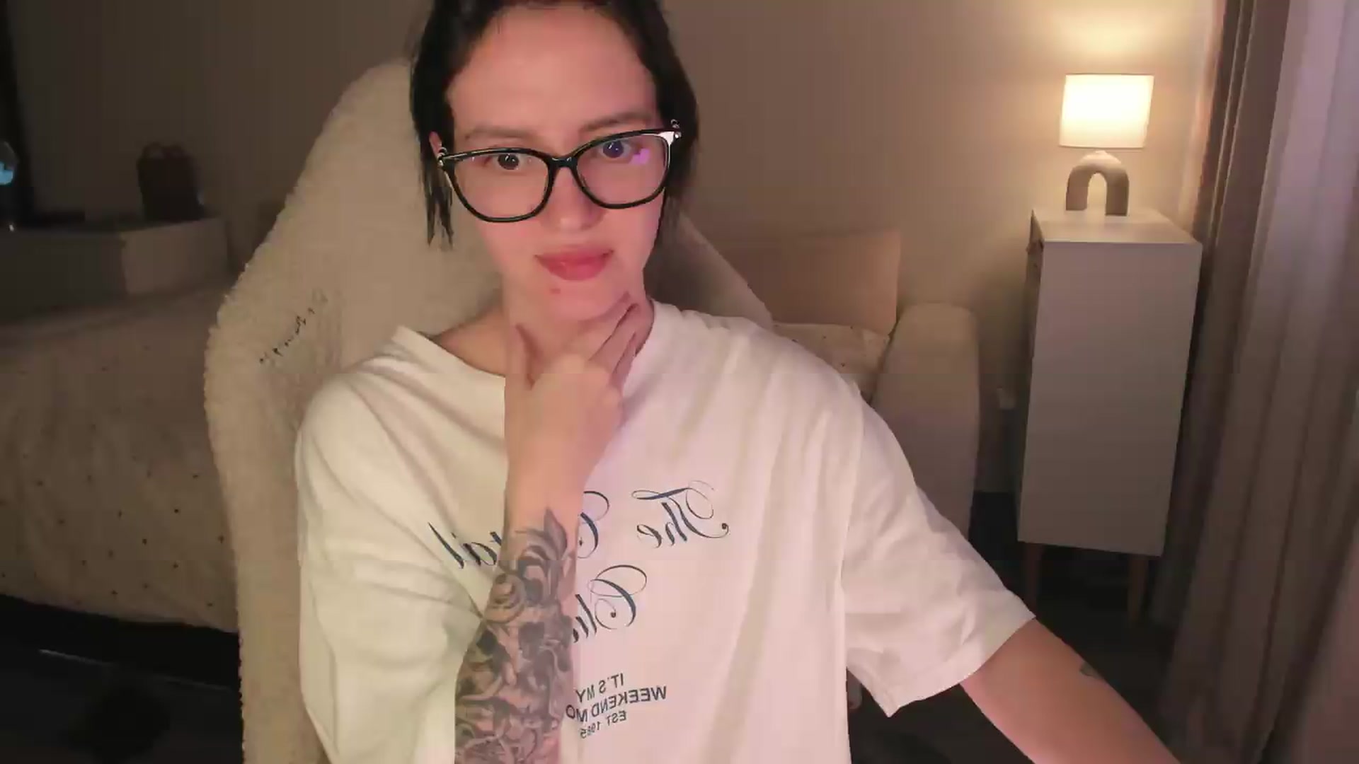 Gallery image thumbnail from Sofieee's myfreecams stream on, 08/13/2026, 06:40 image 6 of 20